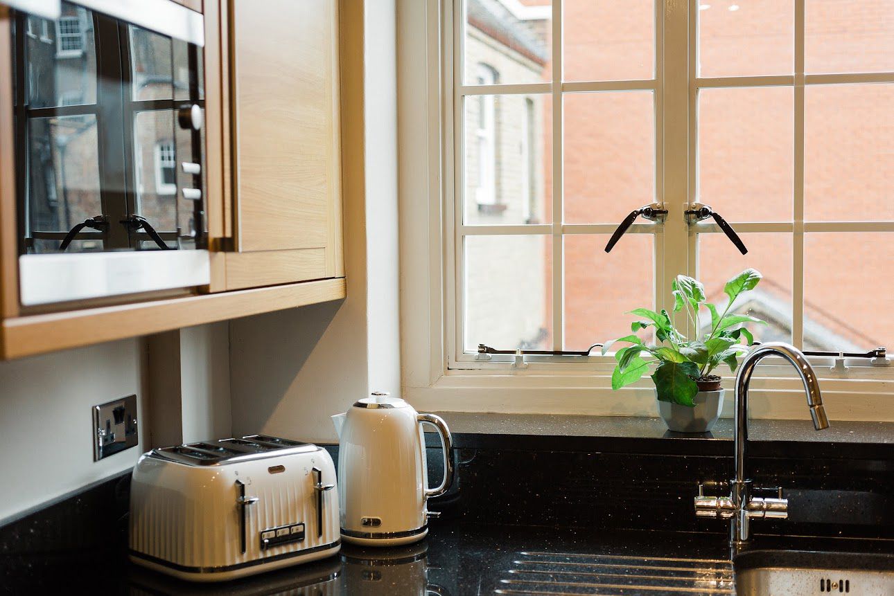 Luxury 2 Bed Chelsea Knightsbridge Horizon in 38 Swan Court, Chelsea Manor street sw3 5RT - Property image 12 - VivreStays