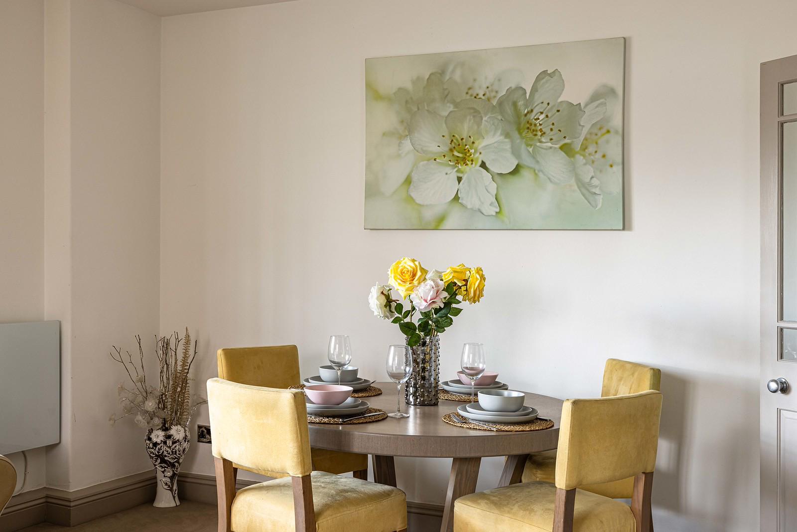 Luxury 2 Bed Chelsea Knightsbridge Horizon in 38 Swan Court, Chelsea Manor street sw3 5RT - Property image 18 - VivreStays