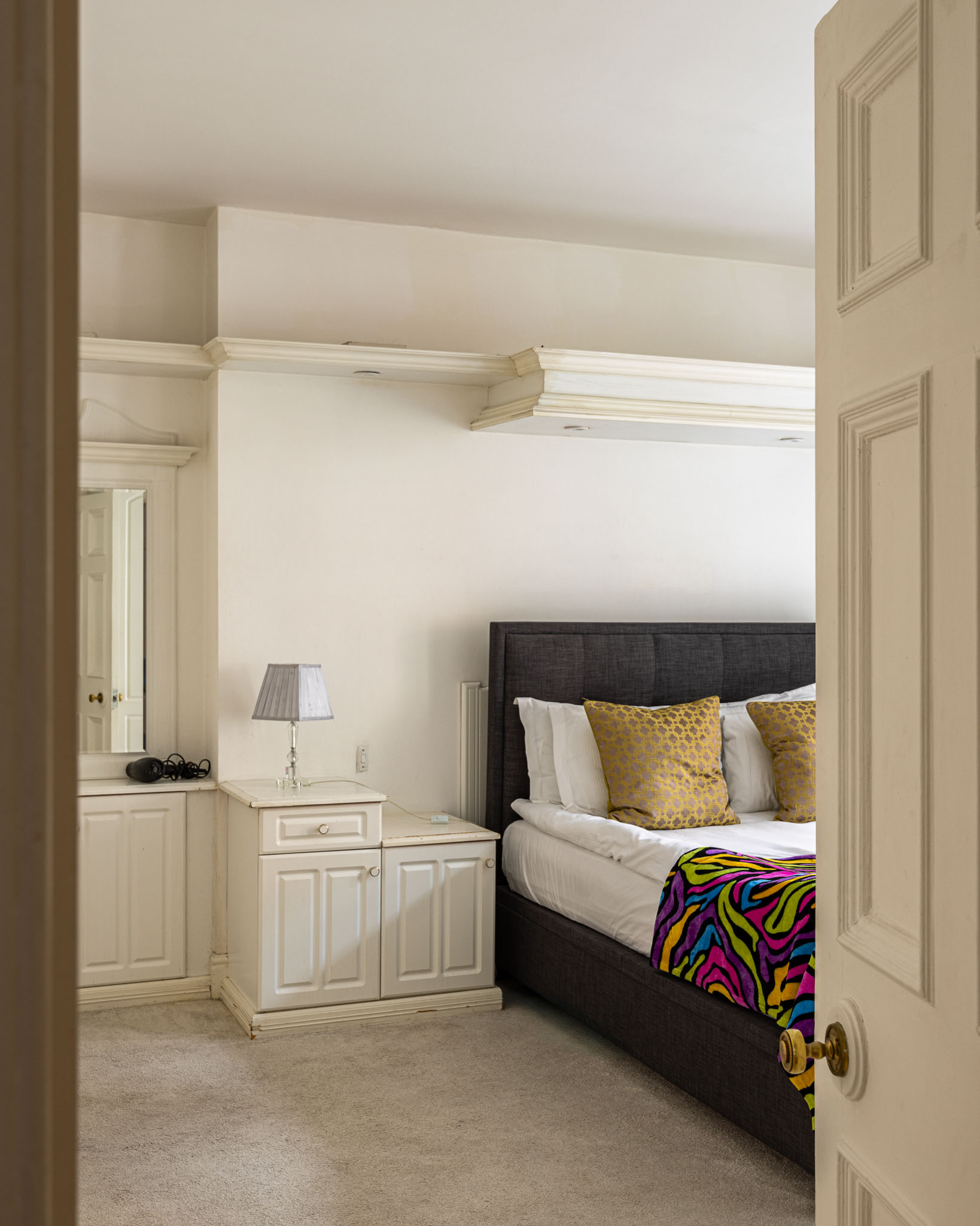 2 BDR Mayfair & selfridges LUX PAD in 70 Duke street W1K 6JX - Property image 2 - VivreStays