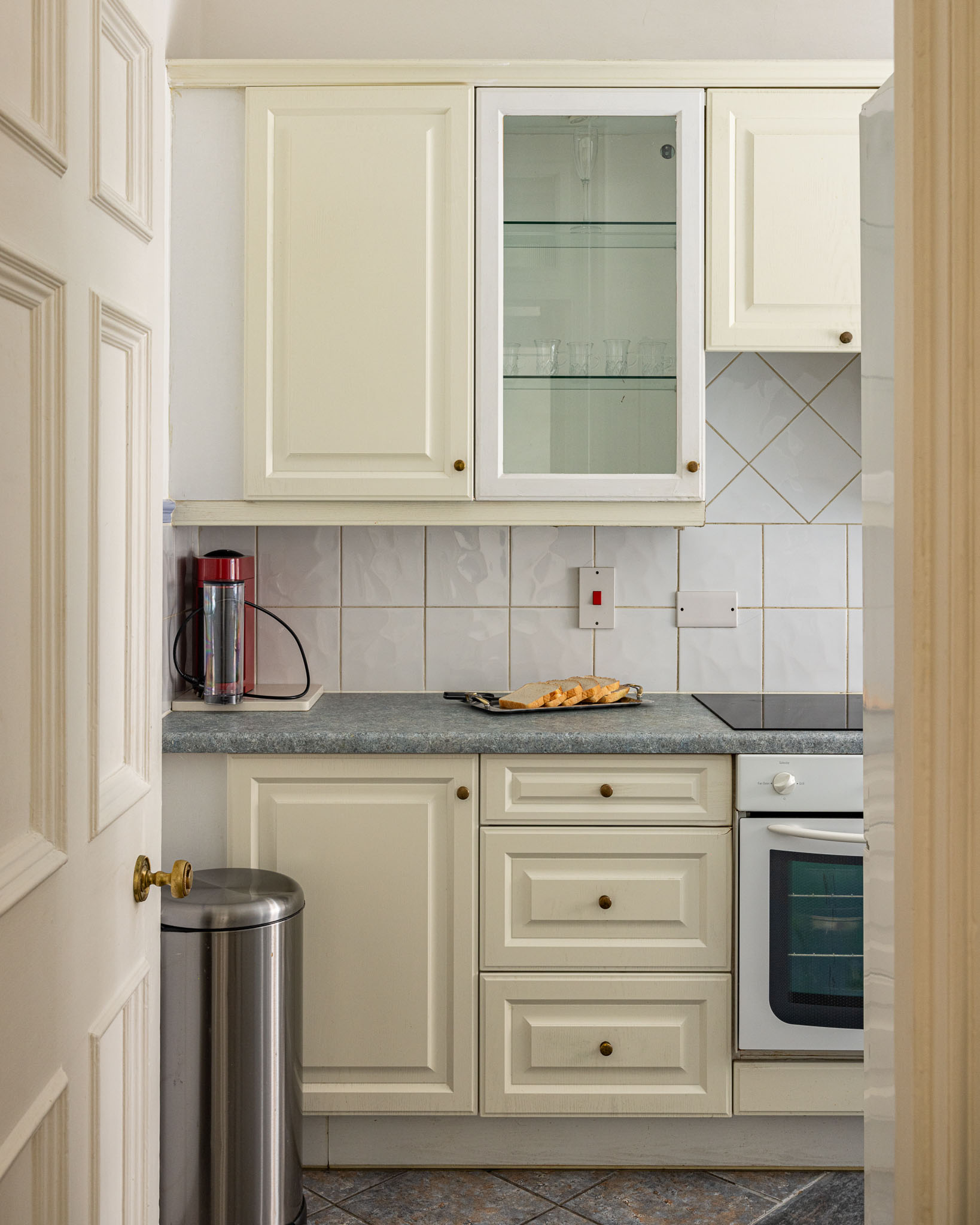 2 BDR Mayfair & selfridges LUX PAD in 70 Duke street W1K 6JX - Property image 7 - VivreStays