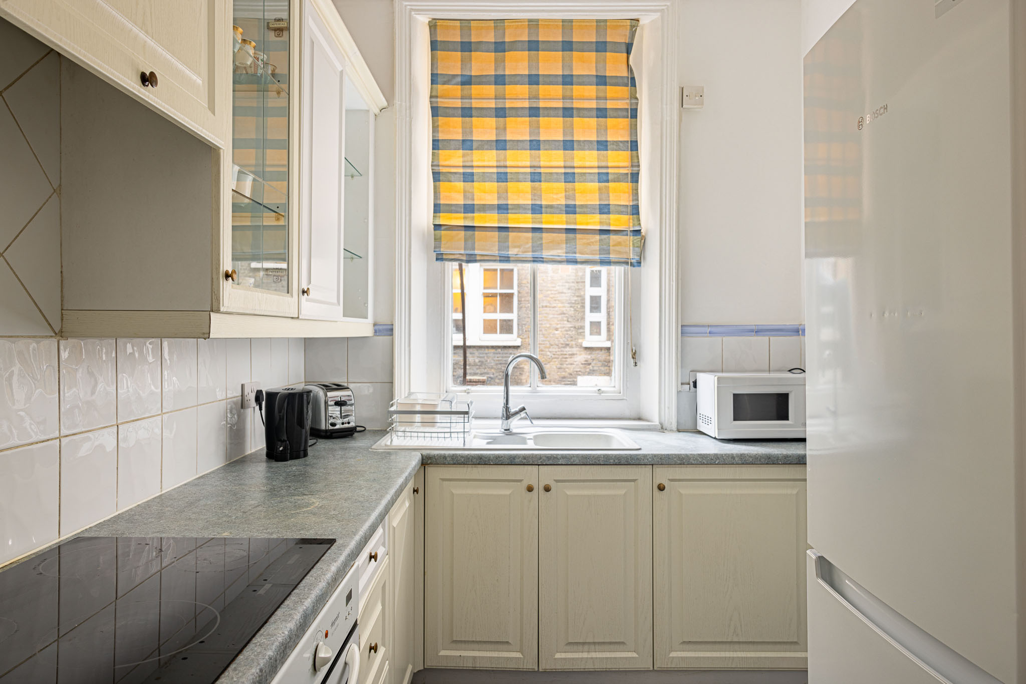 2 BDR Mayfair & selfridges LUX PAD in 70 Duke street W1K 6JX - Property image 8 - VivreStays