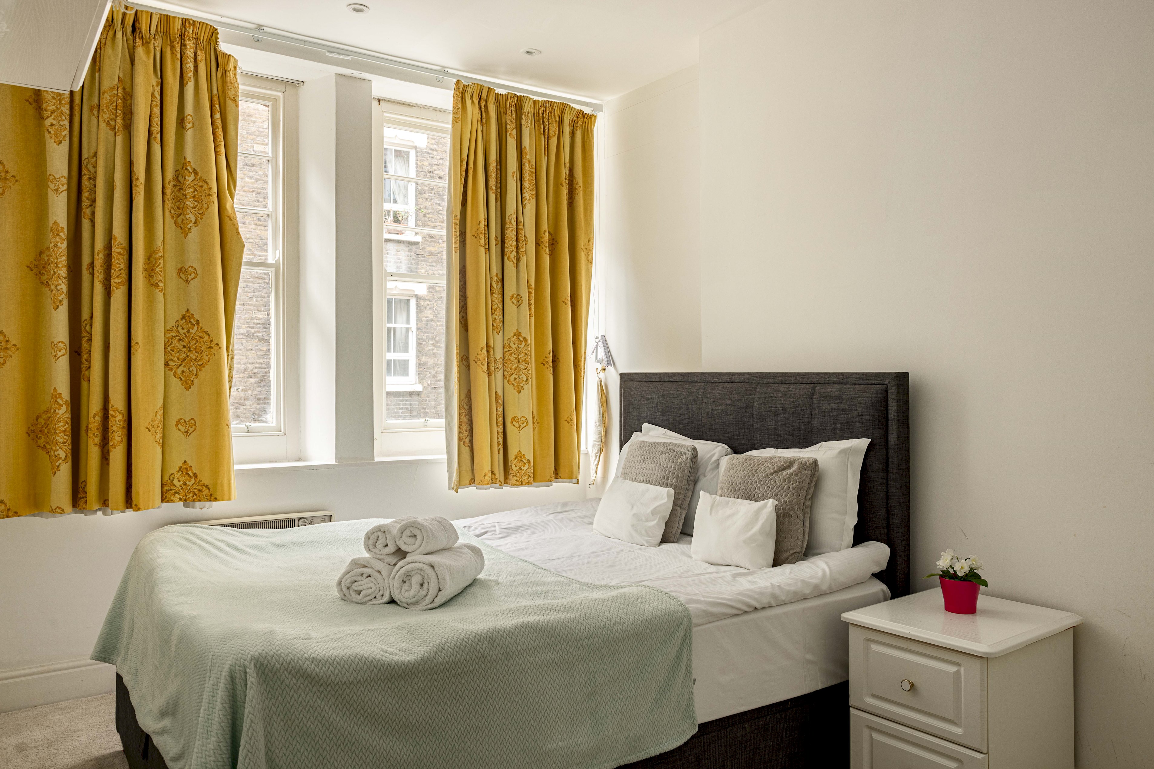 2 BDR Mayfair & selfridges LUX PAD in 70 Duke street W1K 6JX - Property image 29 - VivreStays