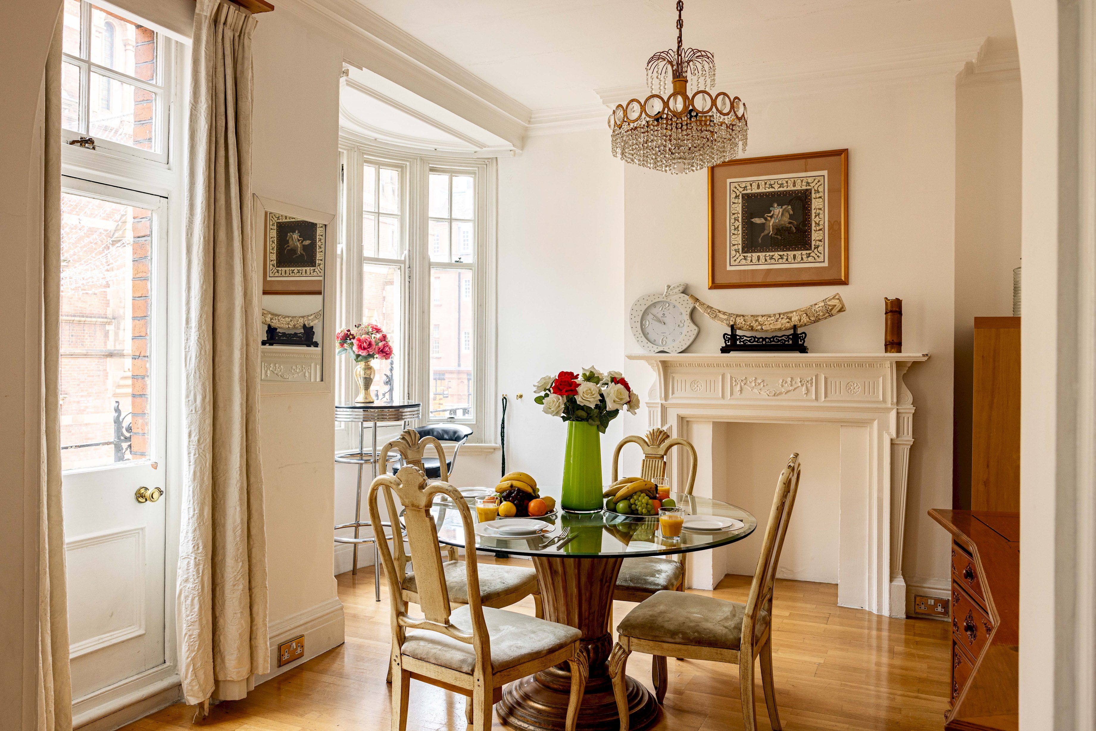 2 BDR Mayfair & selfridges LUX PAD in 70 Duke street W1K 6JX - Property image 41 - VivreStays
