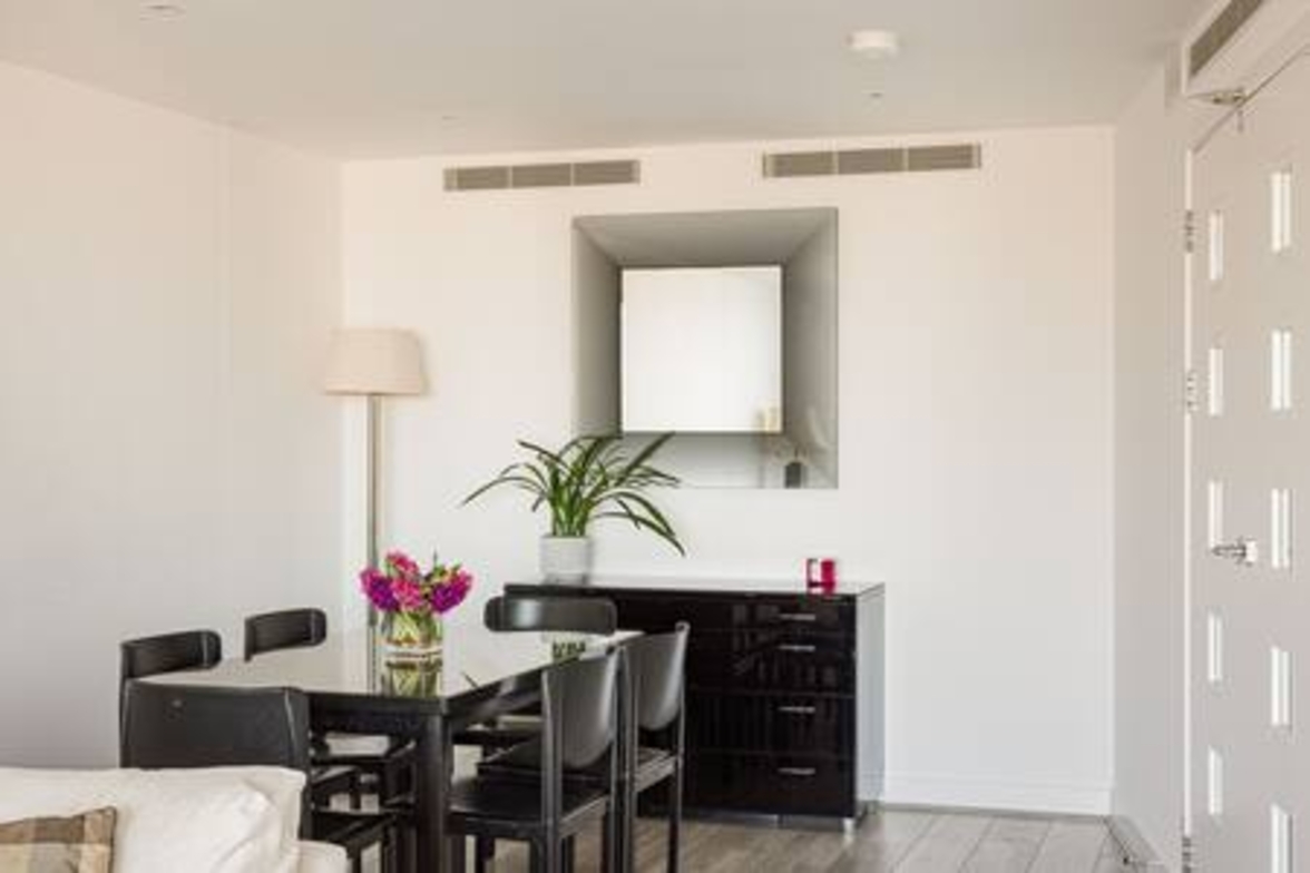 95 Centurion · 4 bed 3 bath River View in Centurion Bldg, 376 Queenstown Road SW8 4NZ - Property image 20 - VivreStays
