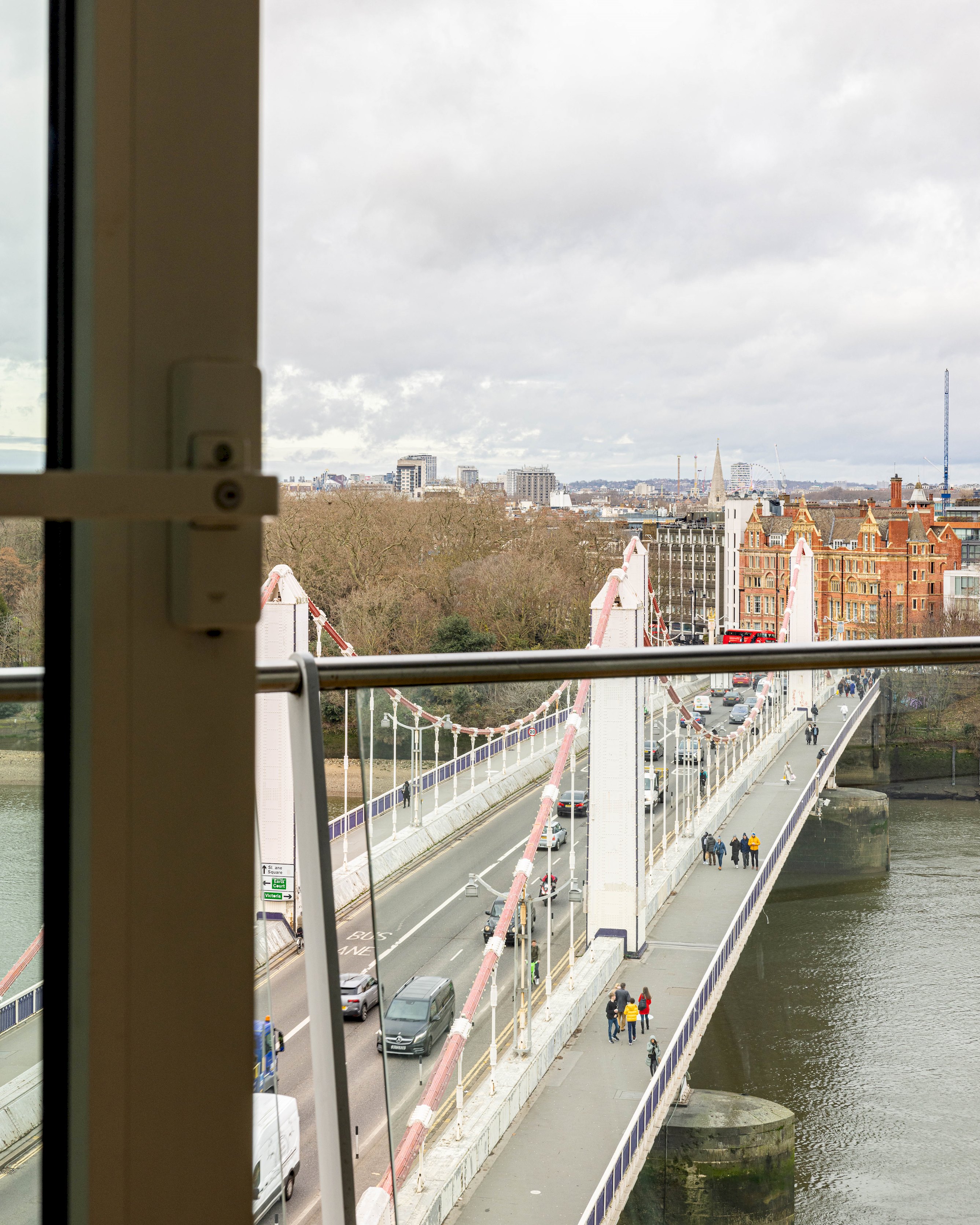 3 bed 2 bath River View serviced apartment - London - VivreStays