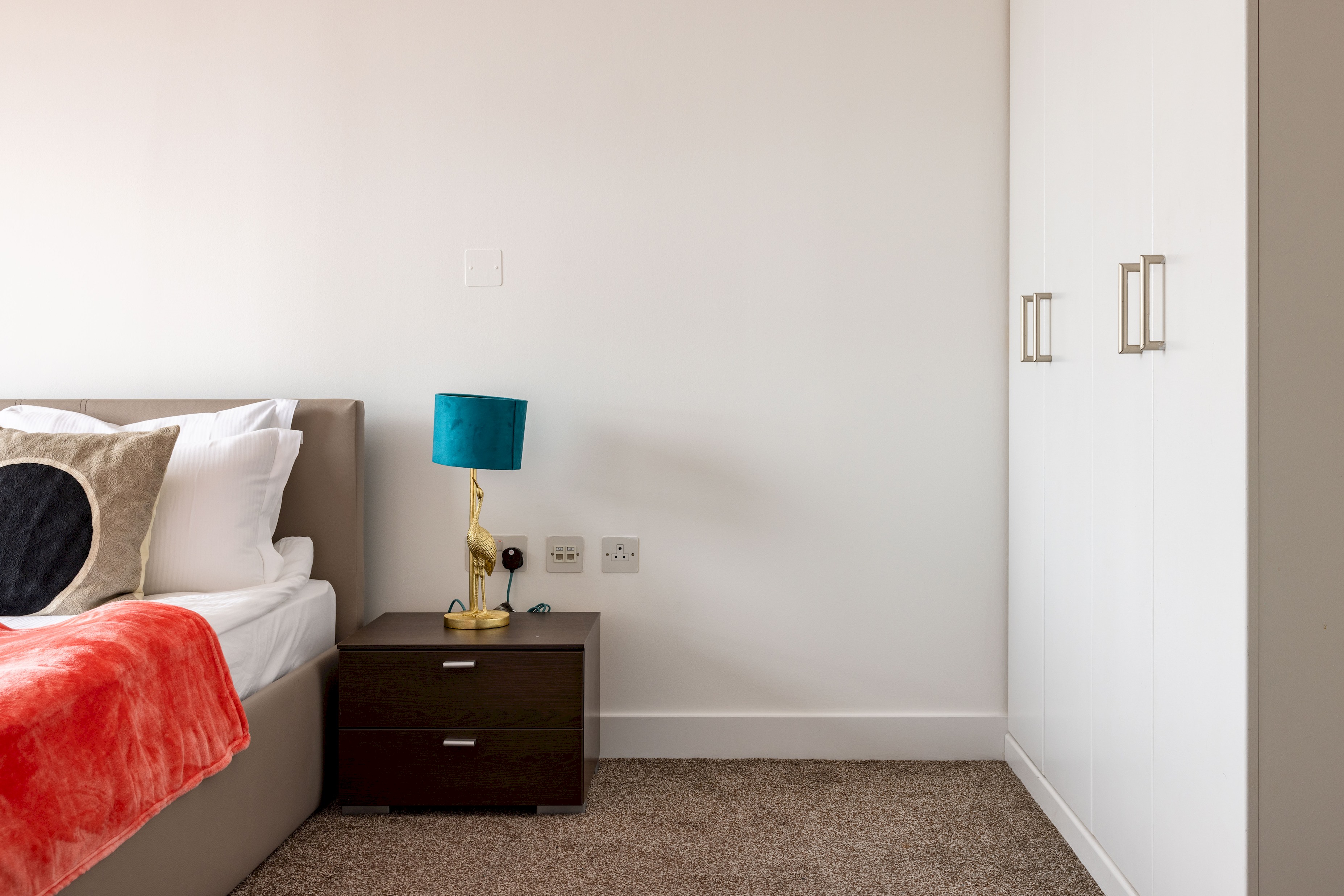 3 bed 2 bath River View in 97 Centurion Bulding, Chelsea bridge wharf SW11 8NZ - Property image 13 - VivreStays