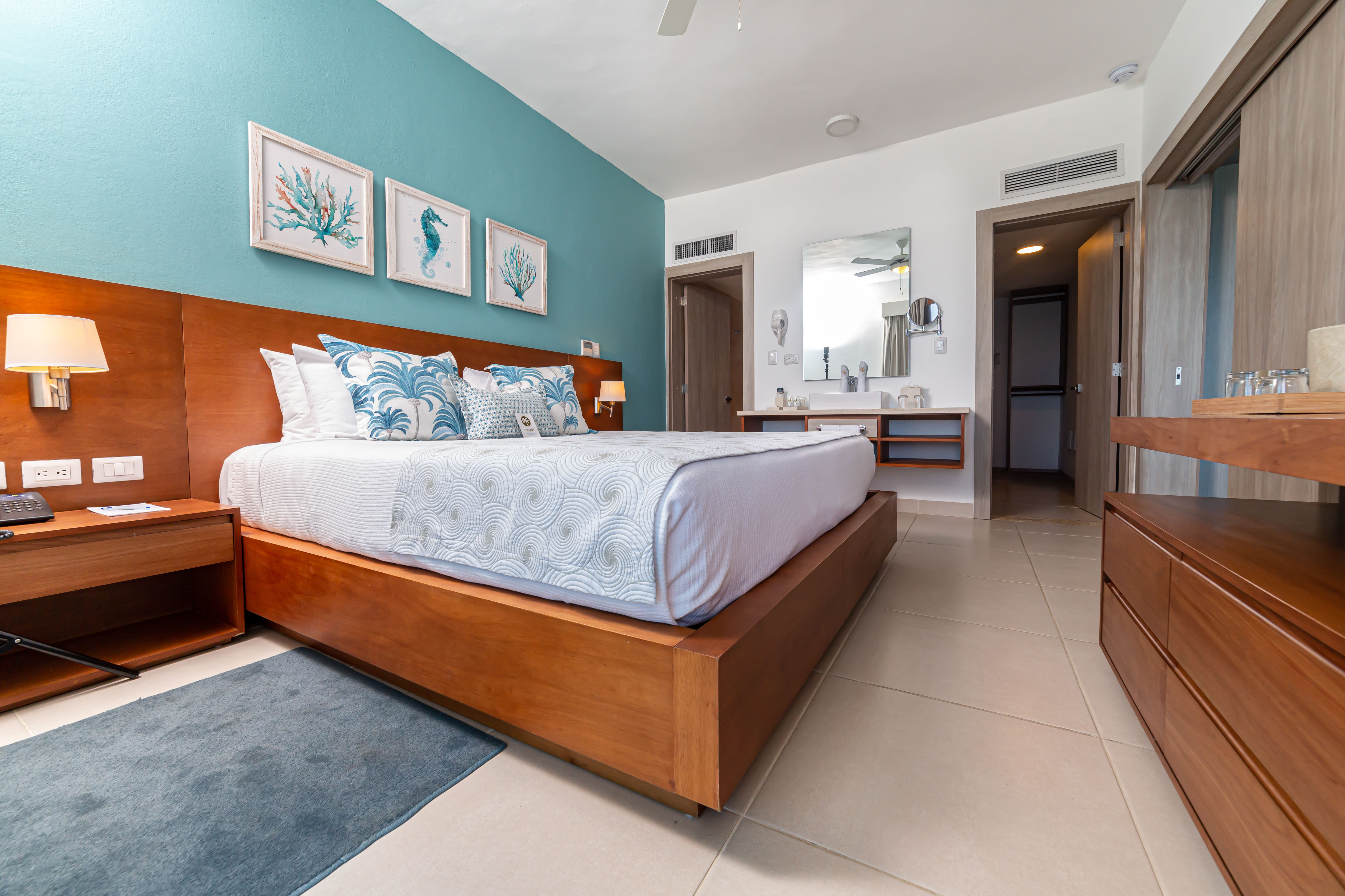 Outstanding 1 Bedroom Apartment, Ocean View (C) 3