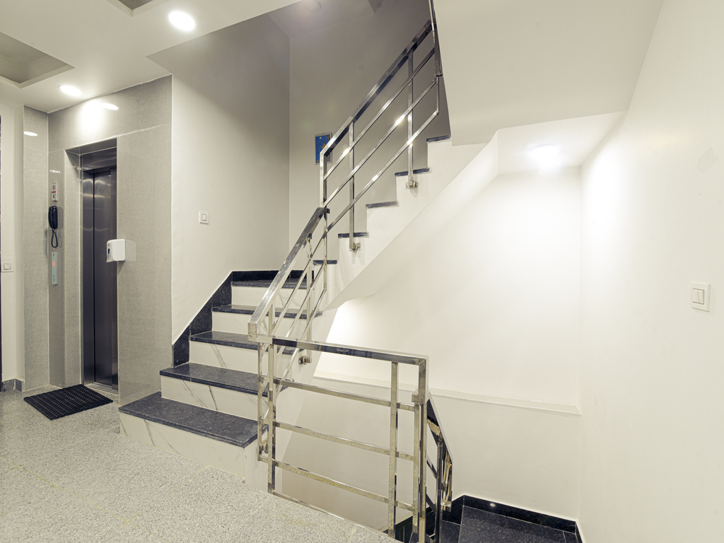 Access friendly elevator with stairs
