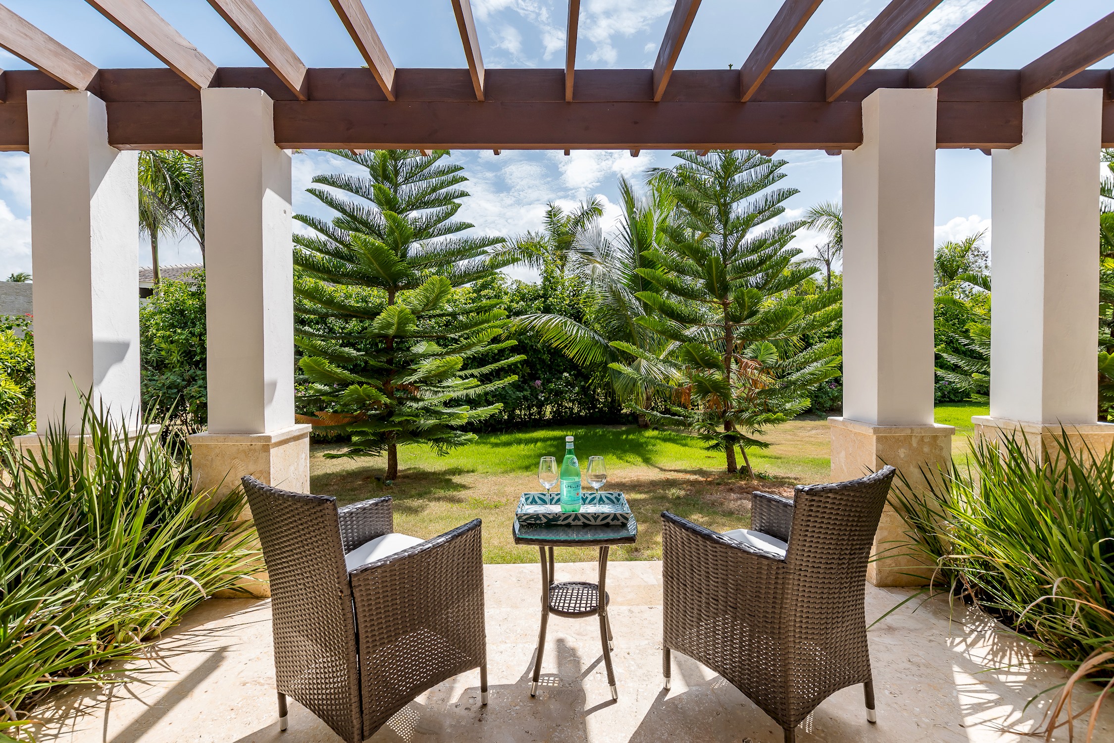 Luxurious 5-bdr villa at Casa de Campo – pool, jacuzzi, games, hibachi, staff 4