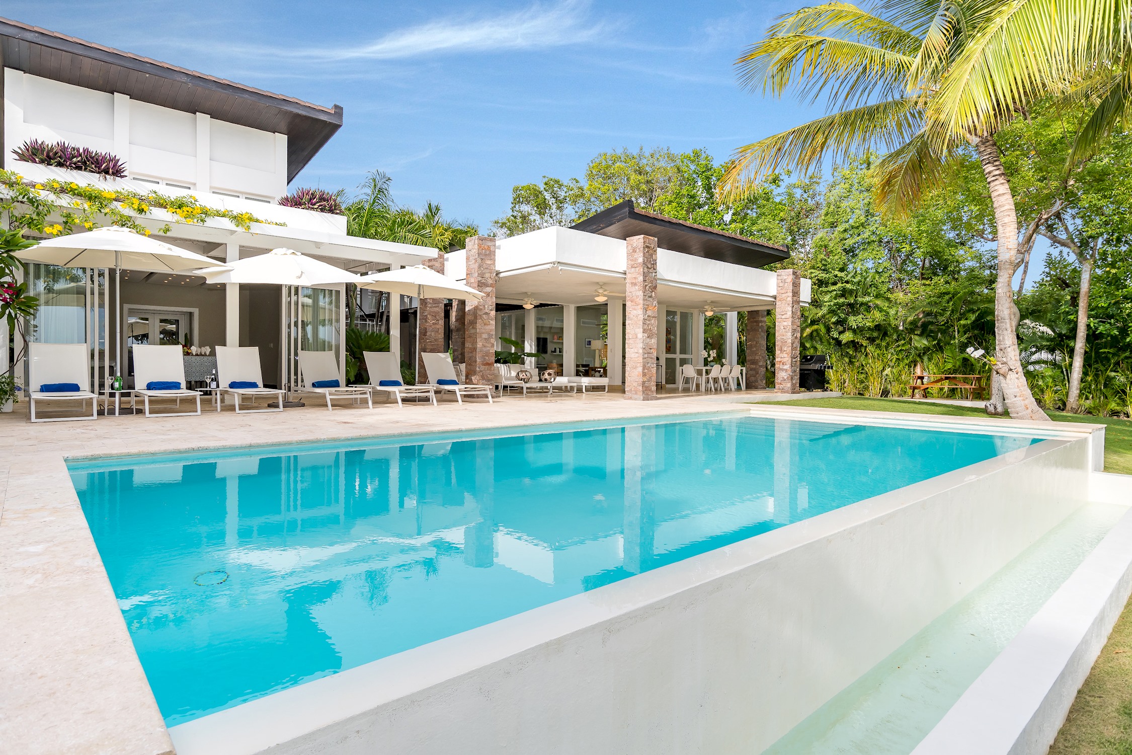 Luxury villa at Puntacana Resort & Club – with pool, golf carts...