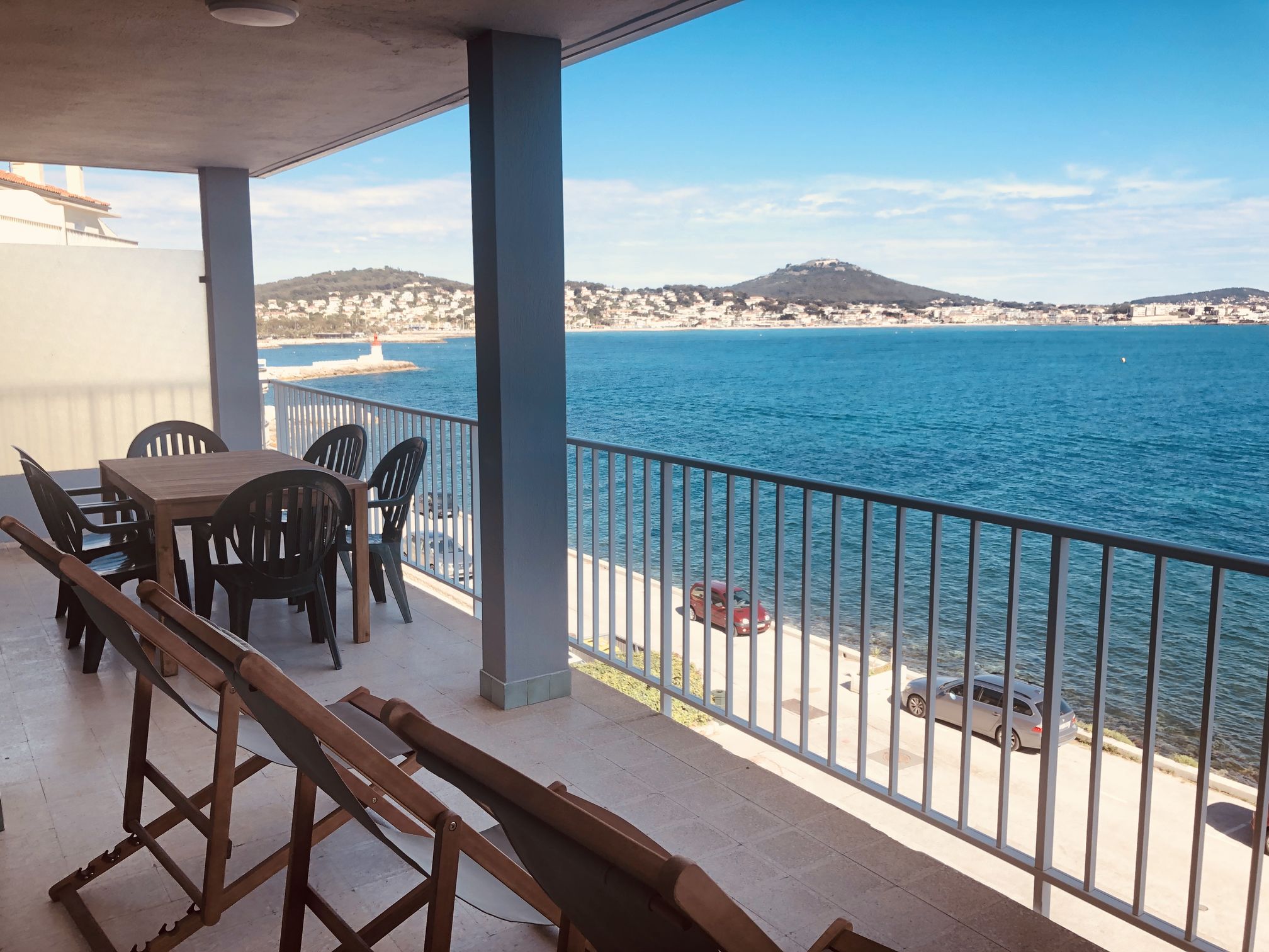 Appartement 68 m2, Corniche des Baux Sanary, Terrasse splendide vue mer
