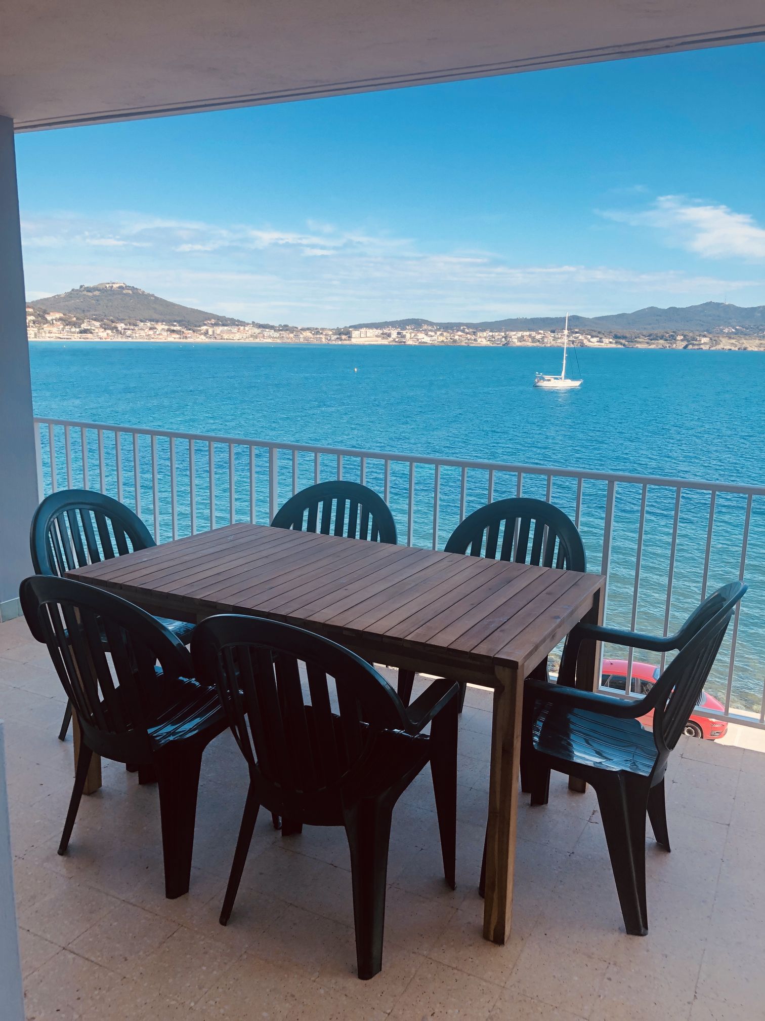 Appartement 68 m2, Corniche des Baux Sanary, Terrasse splendide vue mer