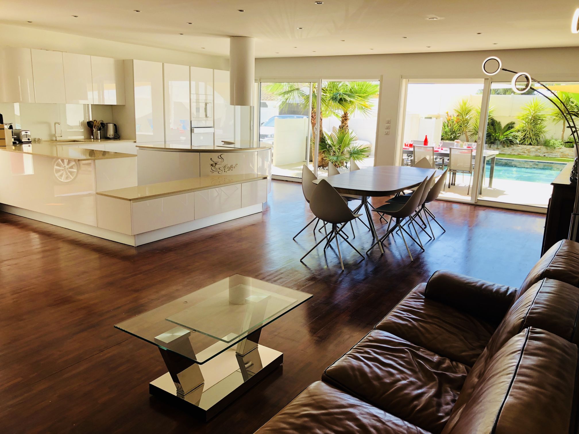 Villa luxe, 5 suites parentales, piscine, jacuzzi