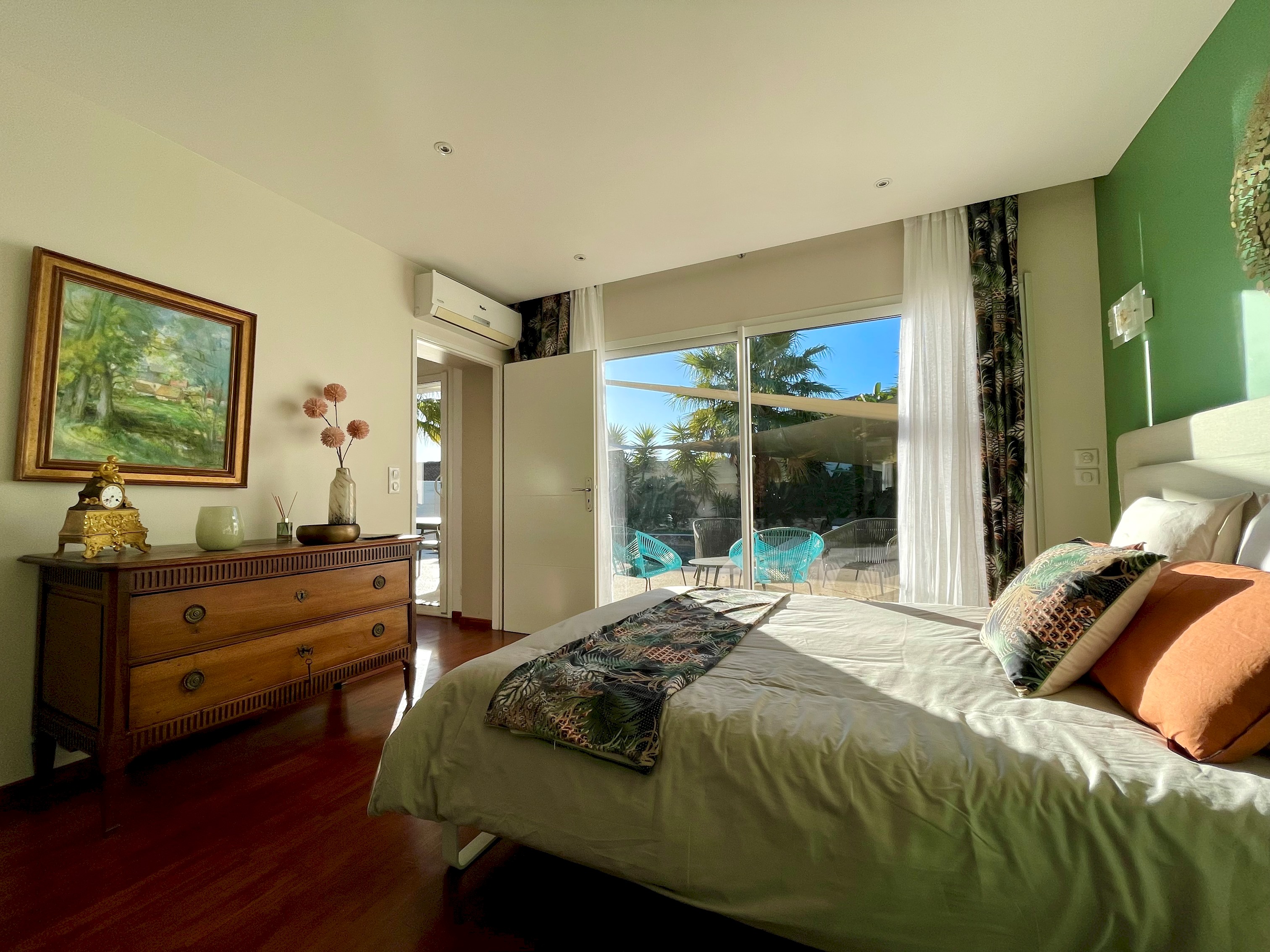 Villa luxe, 5 suites parentales, piscine, jacuzzi