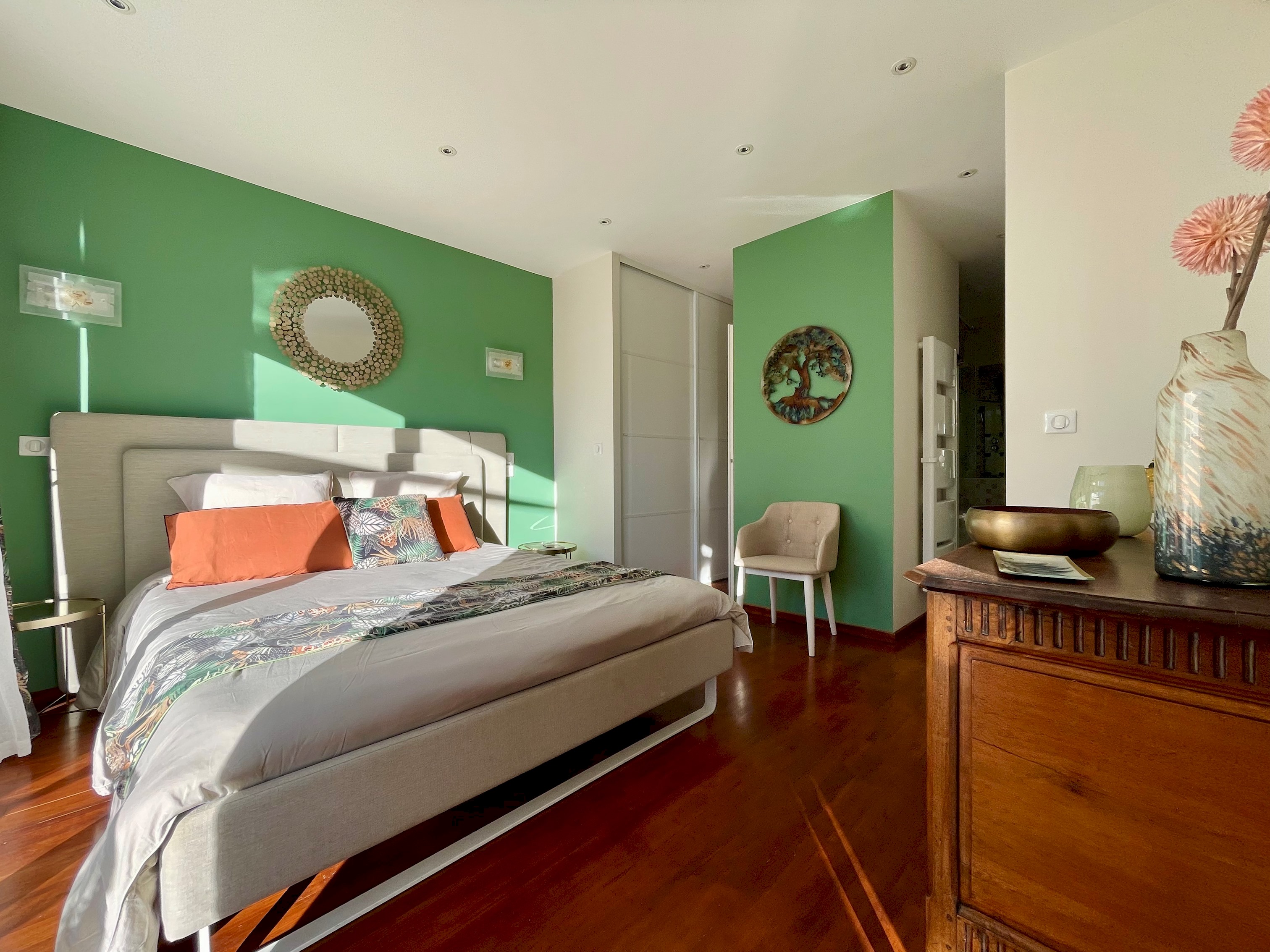 Villa luxe, 5 suites parentales, piscine, jacuzzi
