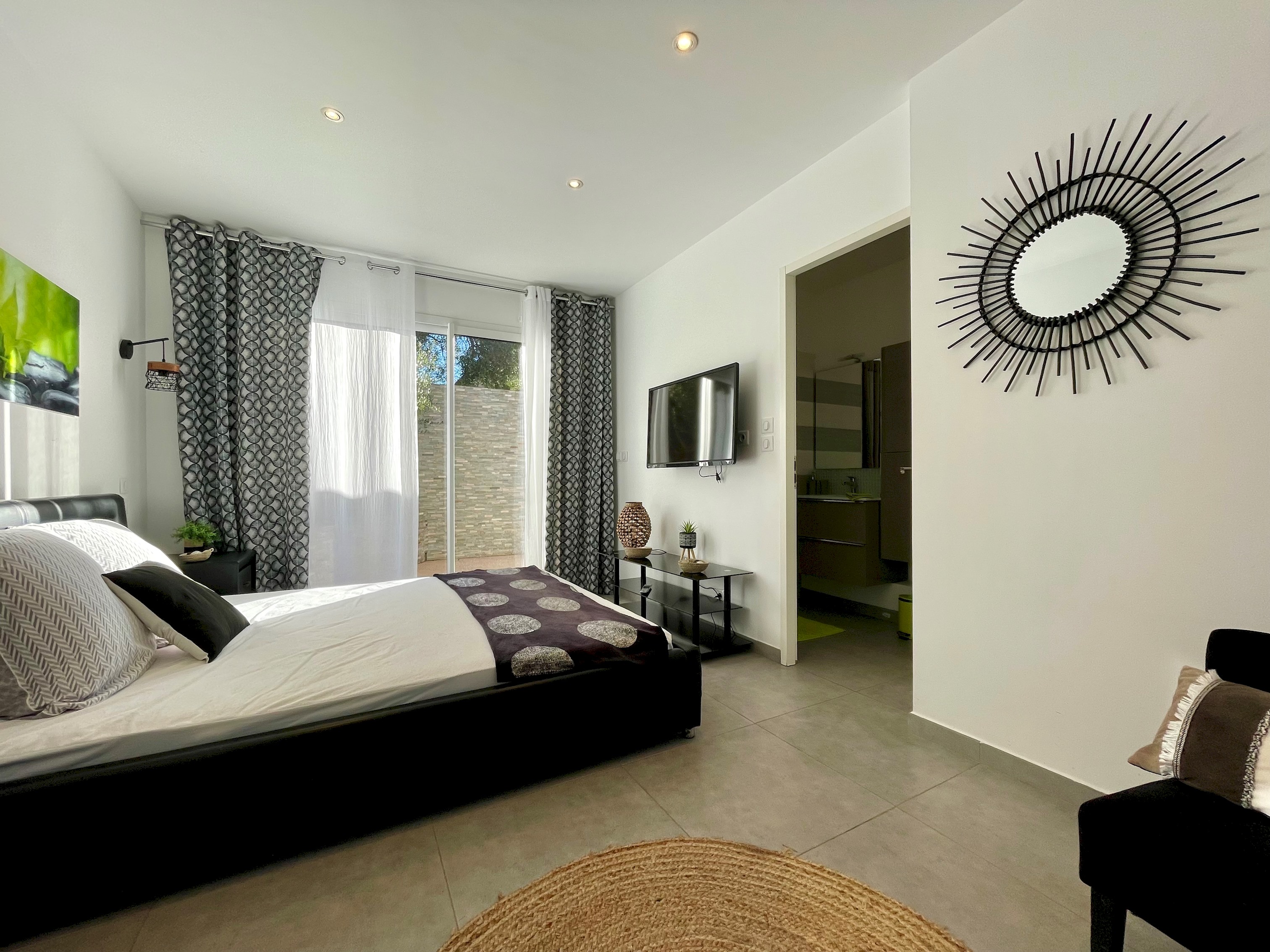 Villa luxe, 5 suites parentales, piscine, jacuzzi