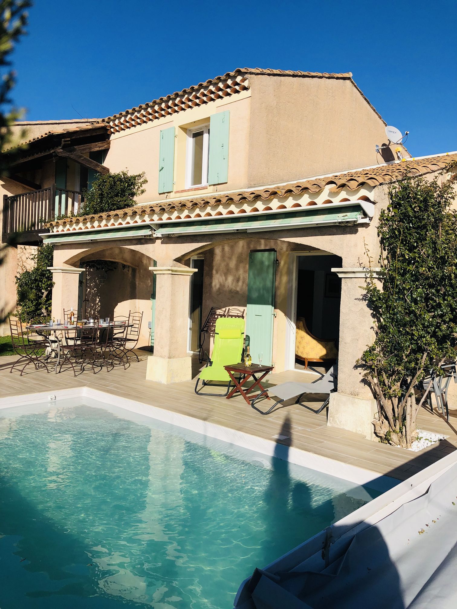 Villa 3 chambres, clim, piscine, rénovée, vue mer