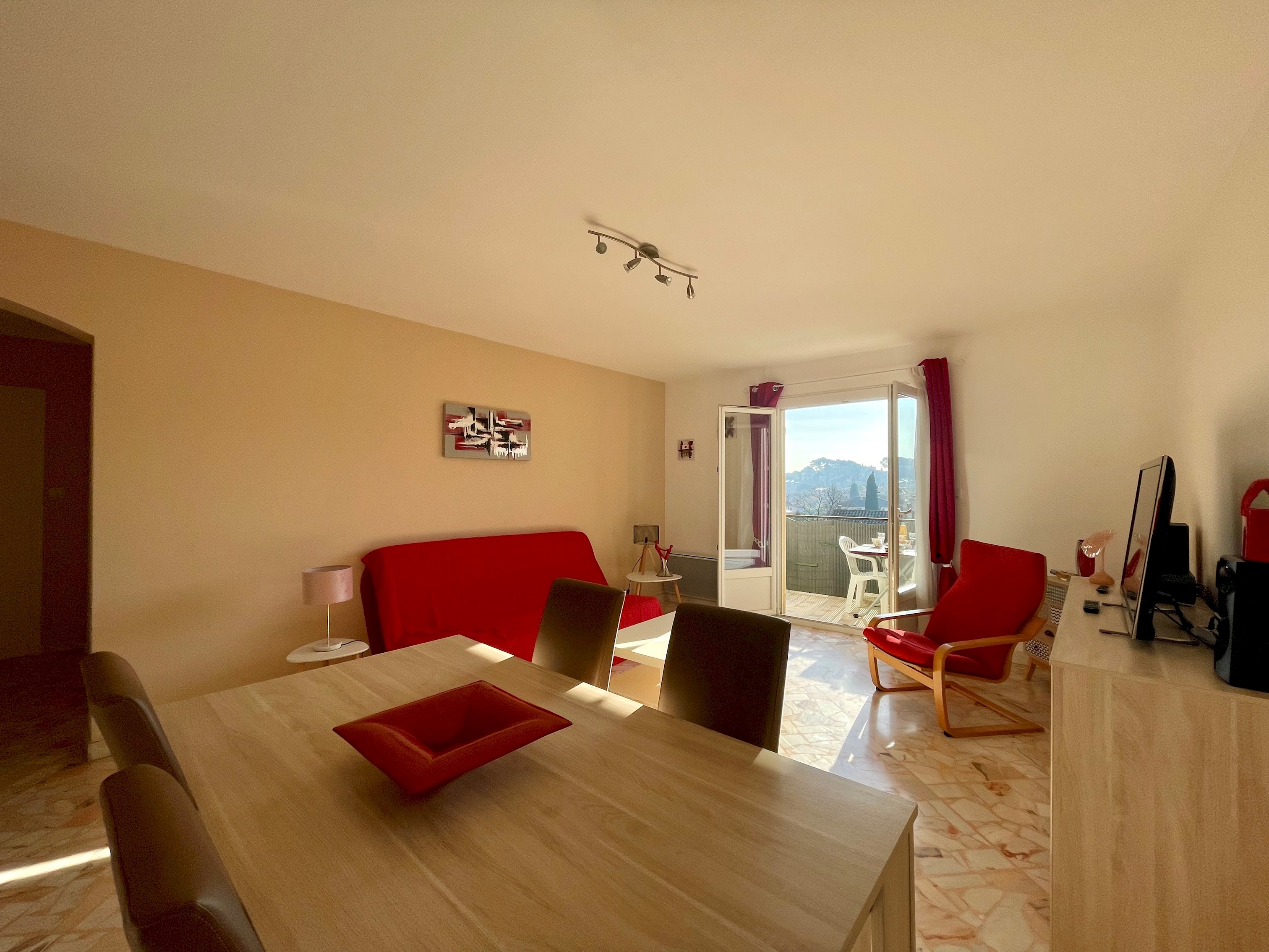Appartement, 1 chambre, balcon, parking