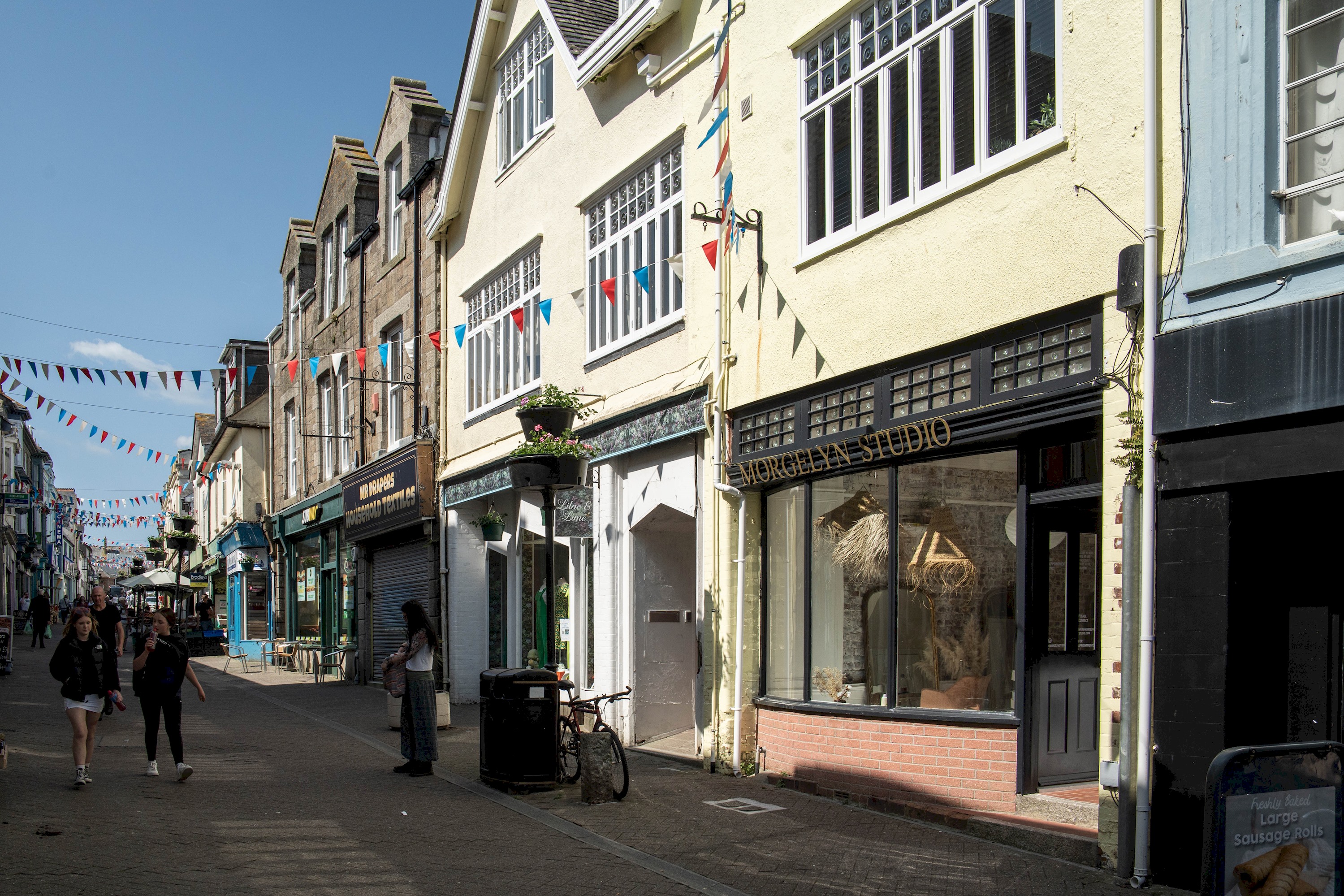 Contemporary First Floor Apartment Central Penzance