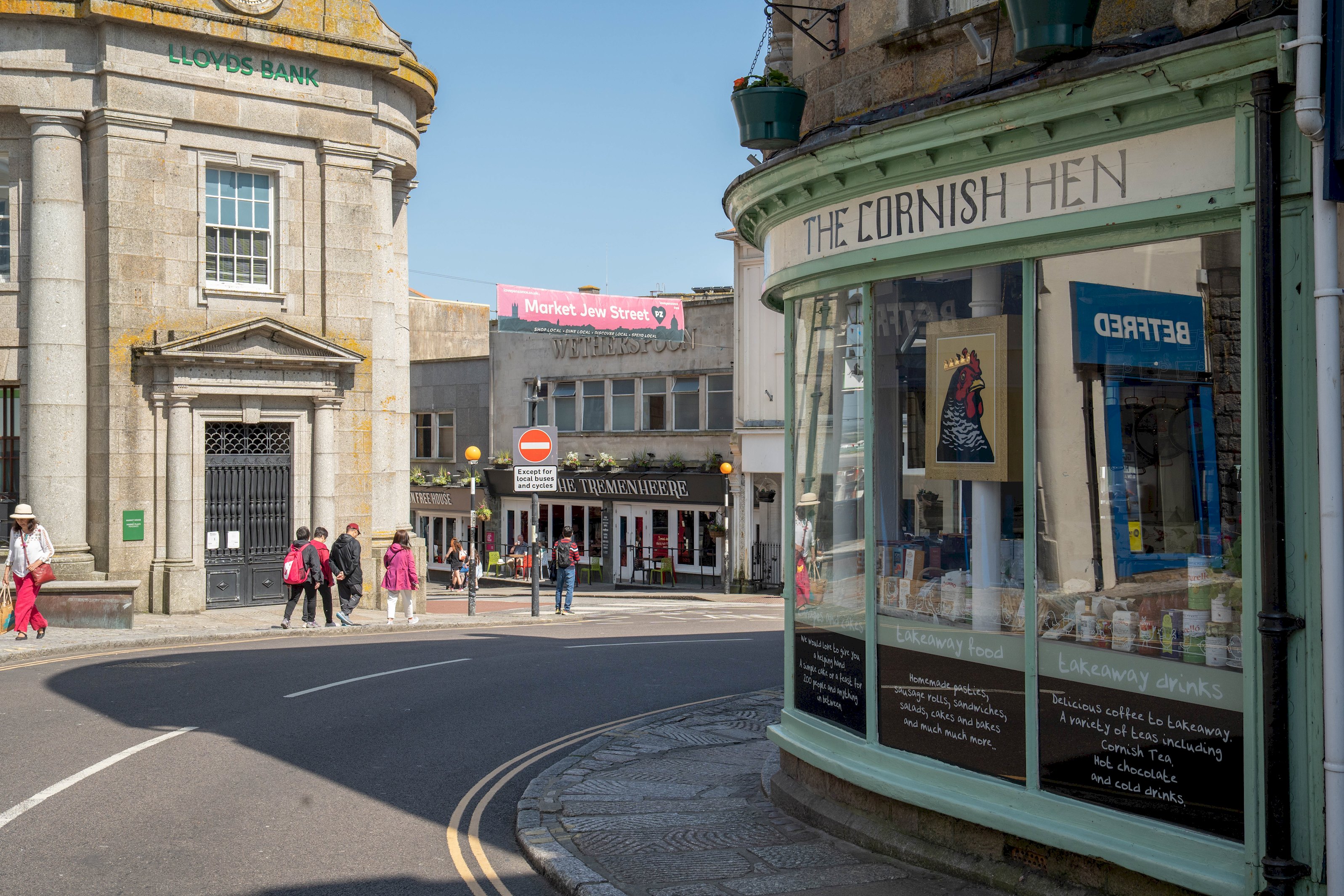 Contemporary First Floor Apartment Central Penzance