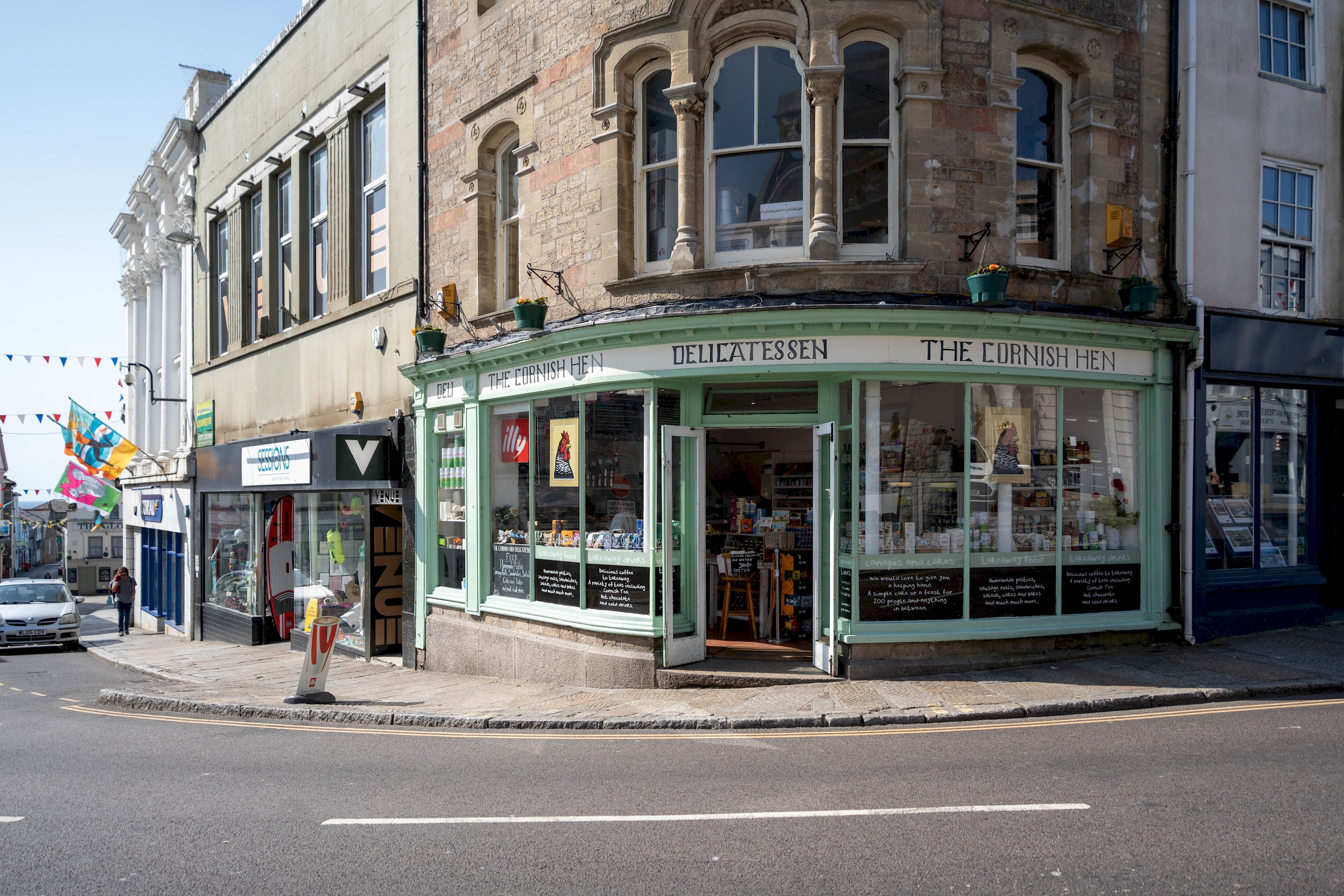 Contemporary First Floor Apartment Central Penzance