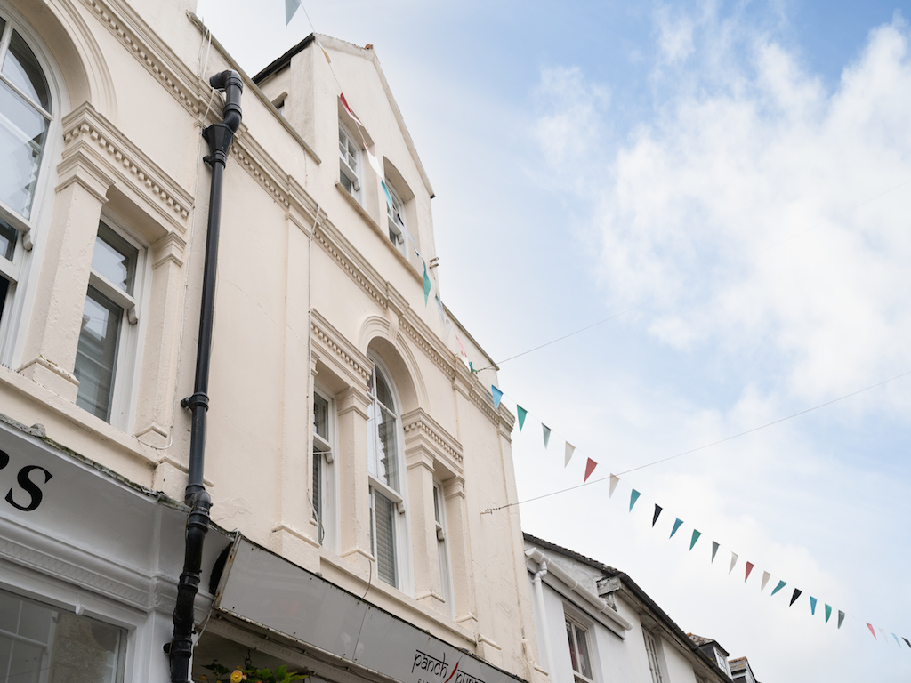 Bright & Cheerful 2Bed Maisonette~Central Penzance