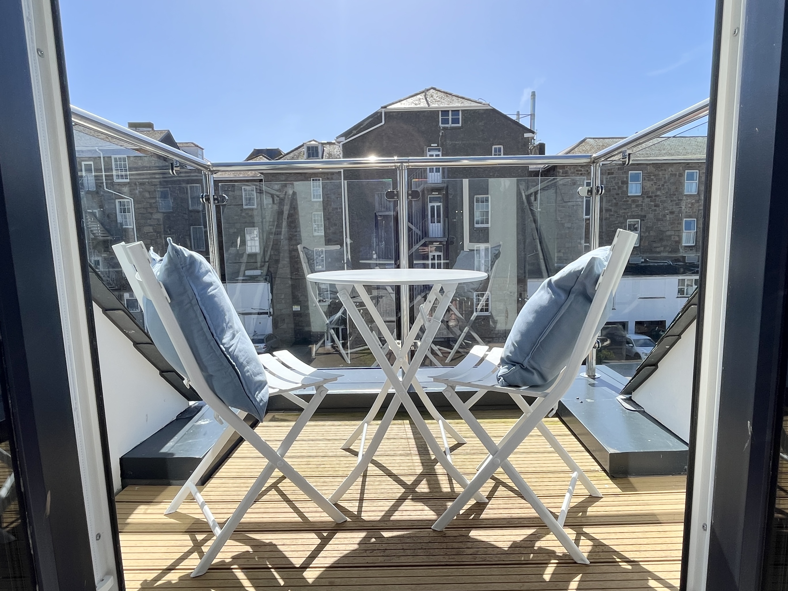 Stunning 3 bed 2.5 bath~Penzance~Seaside~balcony