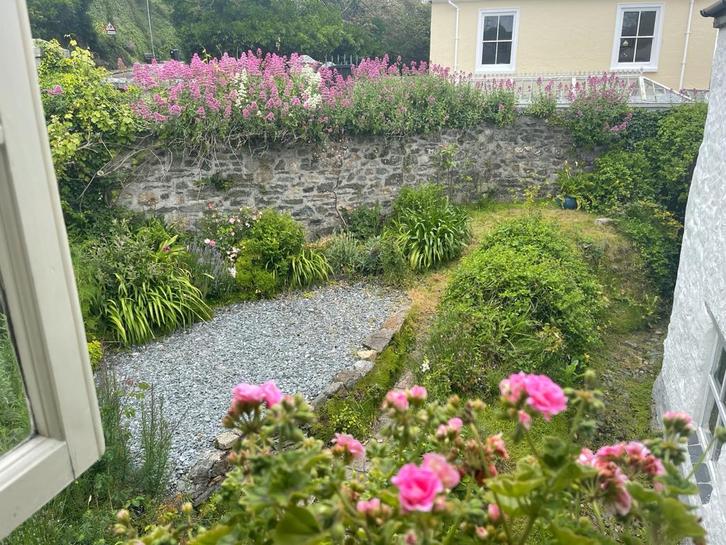 Cosy Cottage, Marazion Central with Parking