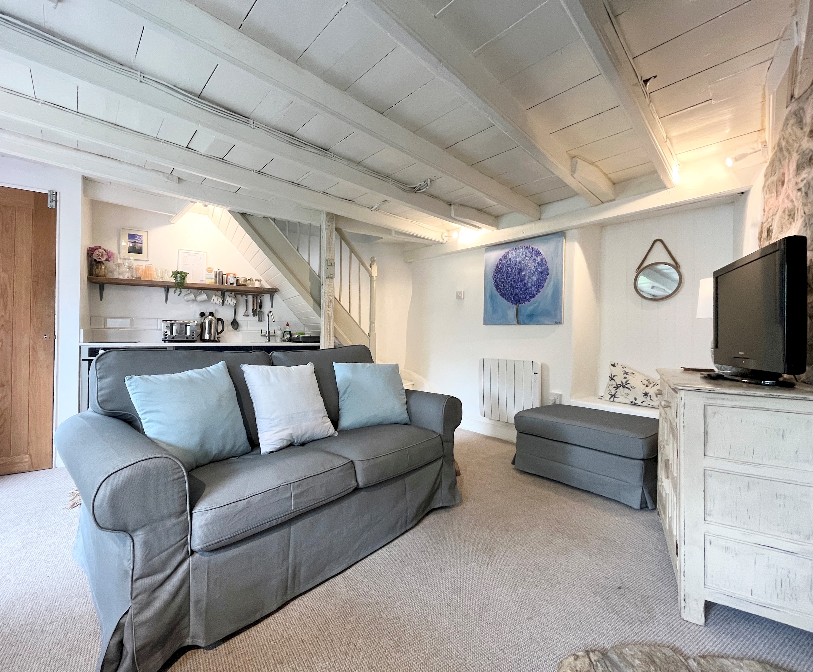 Cosy Cottage, Marazion Central with Parking