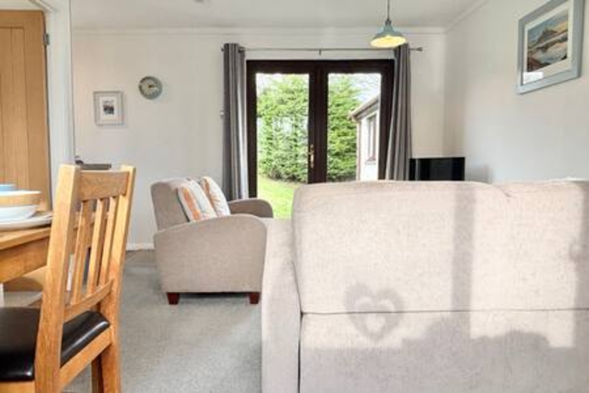Kenegie- HMH  · Kenegie View, Bright & Cheerful 2 bed