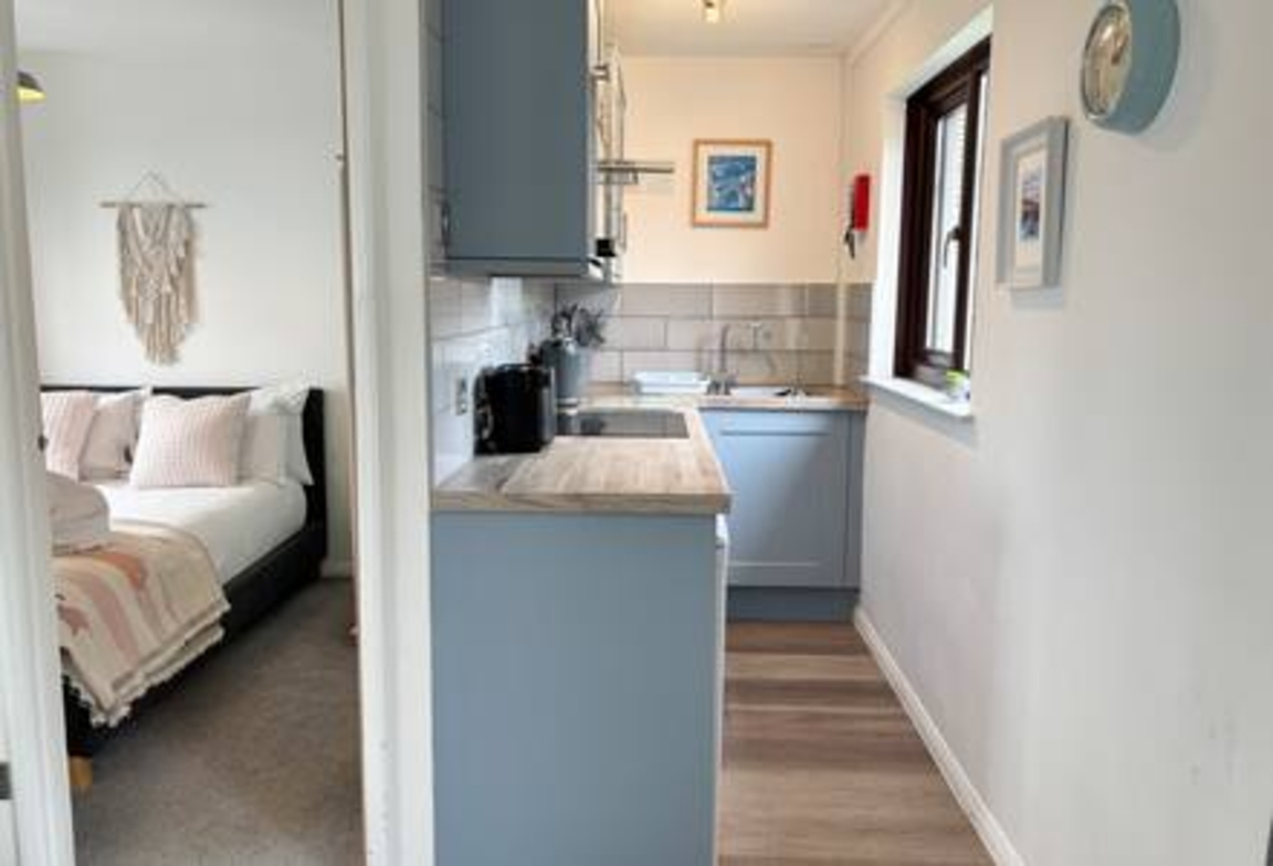 Kenegie- HMH  · Kenegie View, Bright & Cheerful 2 bed