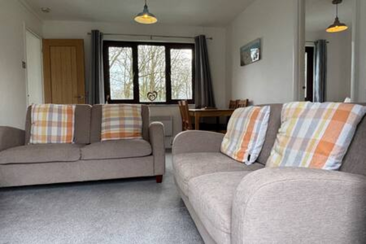 Kenegie- HMH  · Kenegie View, Bright & Cheerful 2 bed