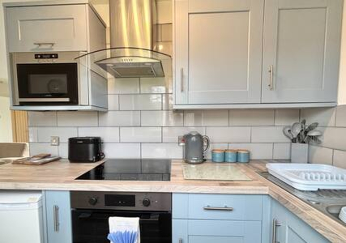 Kenegie- HMH  · Kenegie View, Bright & Cheerful 2 bed