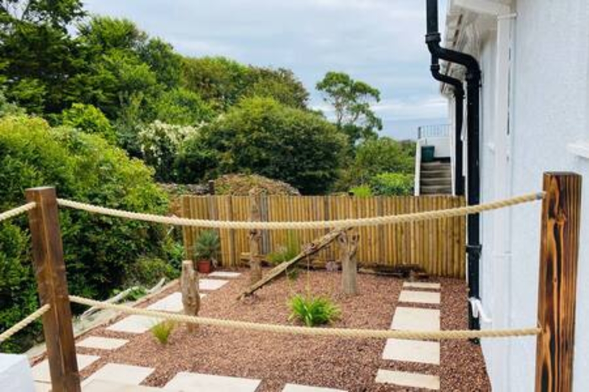 Mousehole two-bed bungalow with parking