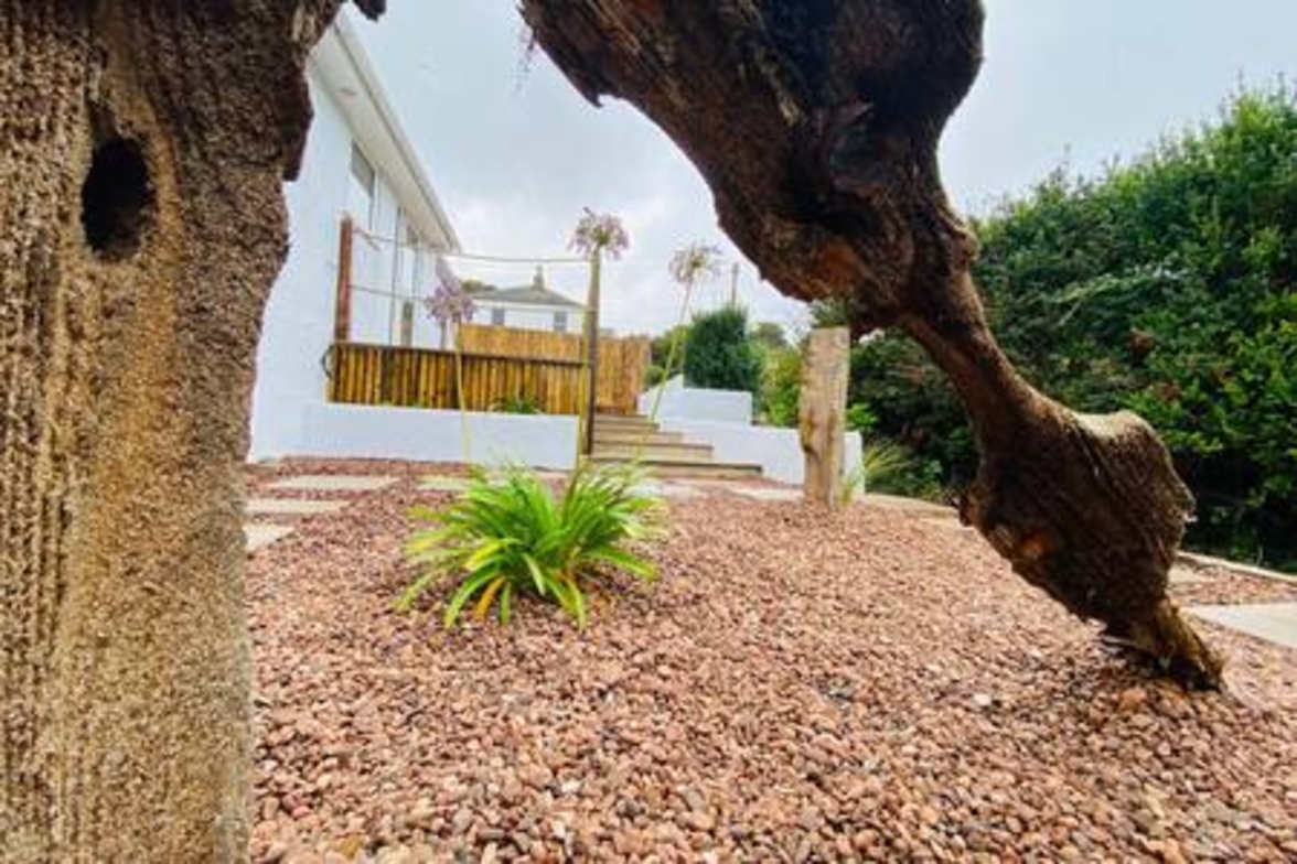 Mousehole two-bed bungalow with parking