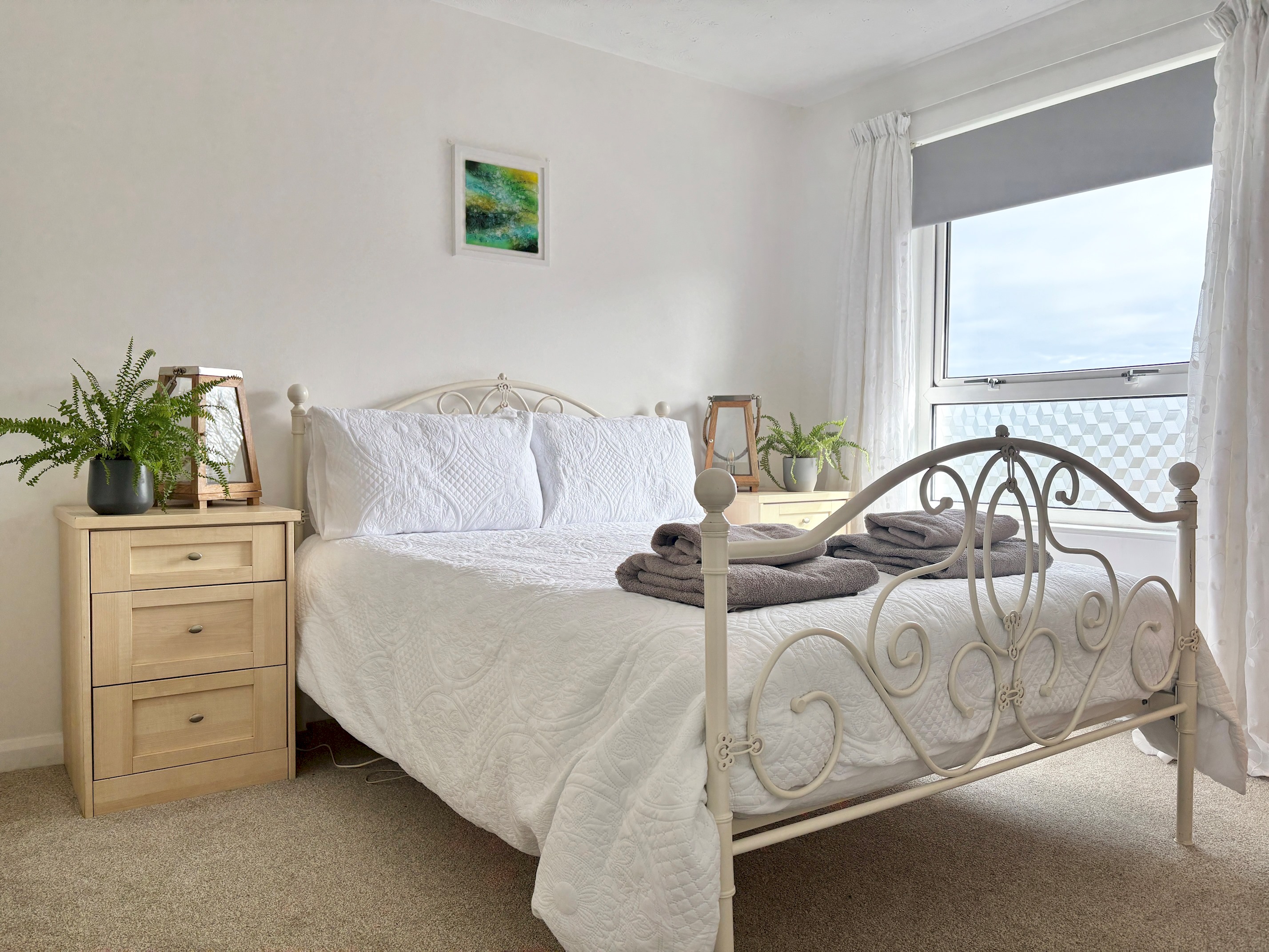 Bright welcoming Falmouth home + garden & parking
