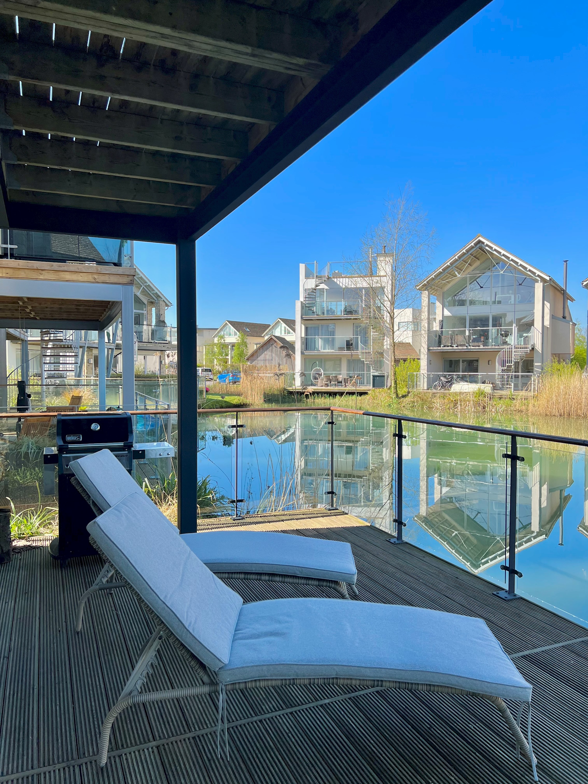 Coopers Lodge · Luxurious Lakefront Home-Pool/Spa