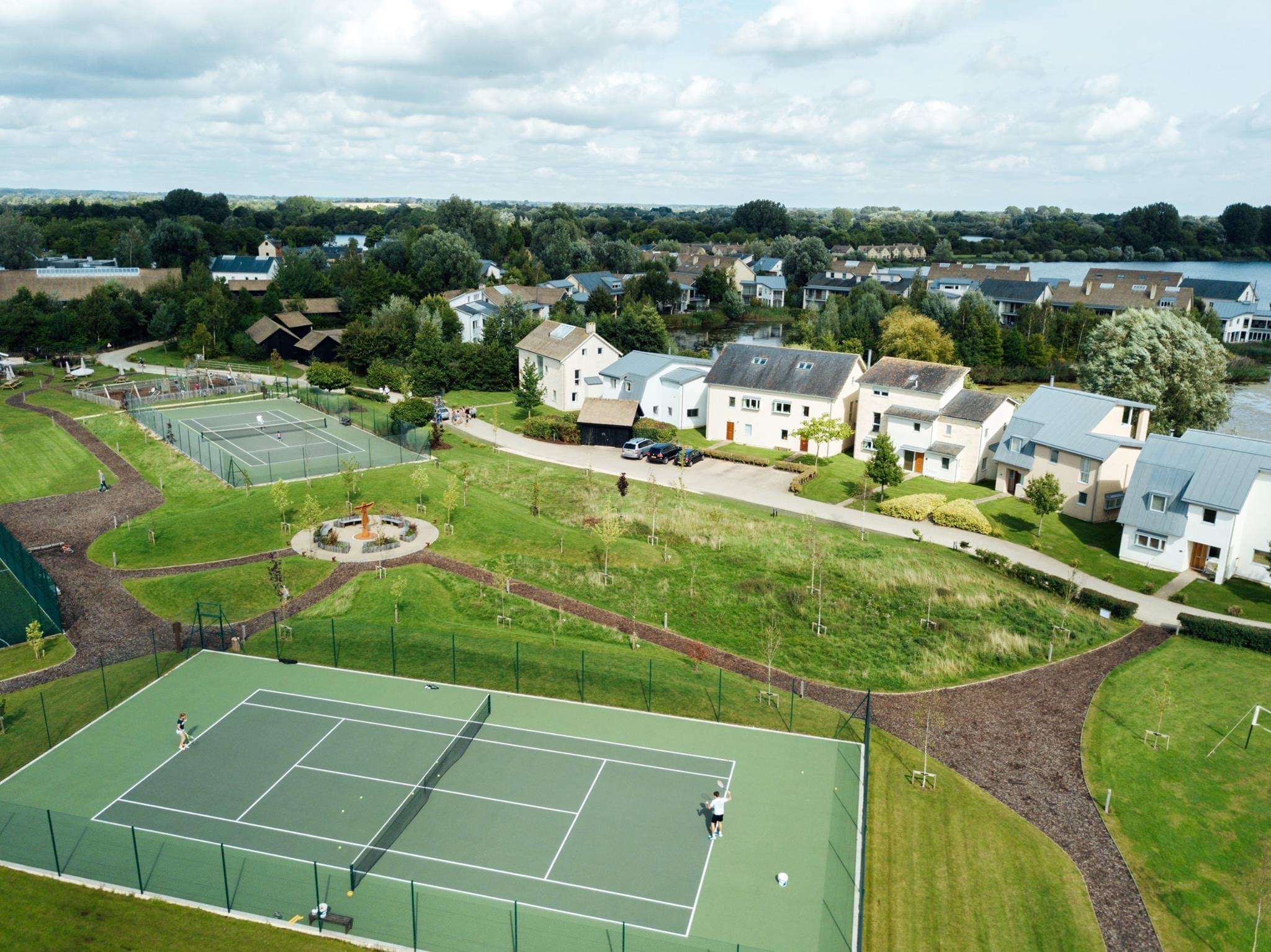 Coopers Lodge · Luxurious Lakefront Home-Pool/Spa