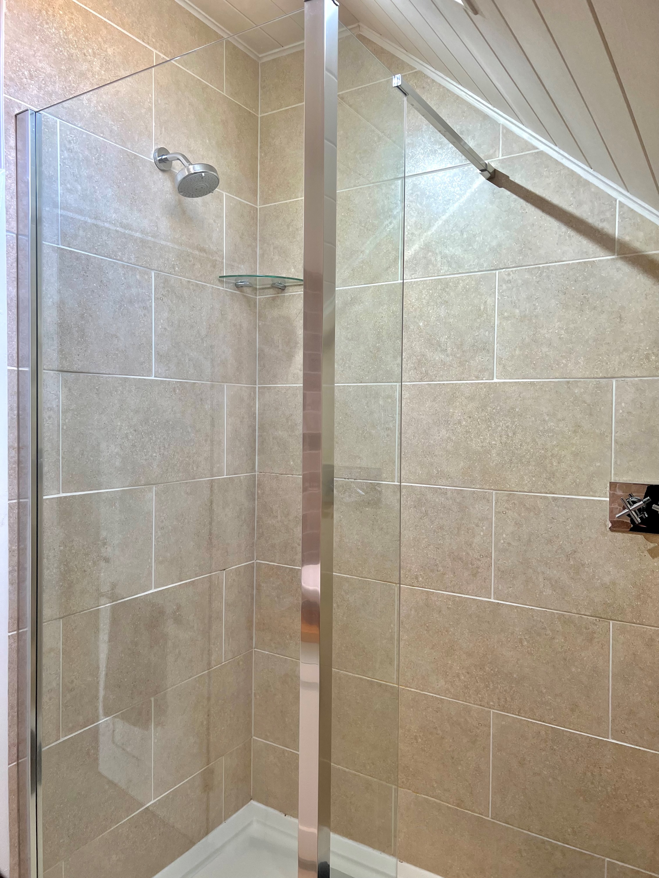 Herons Hideout · Cotswold Lakeside – Spring Lake