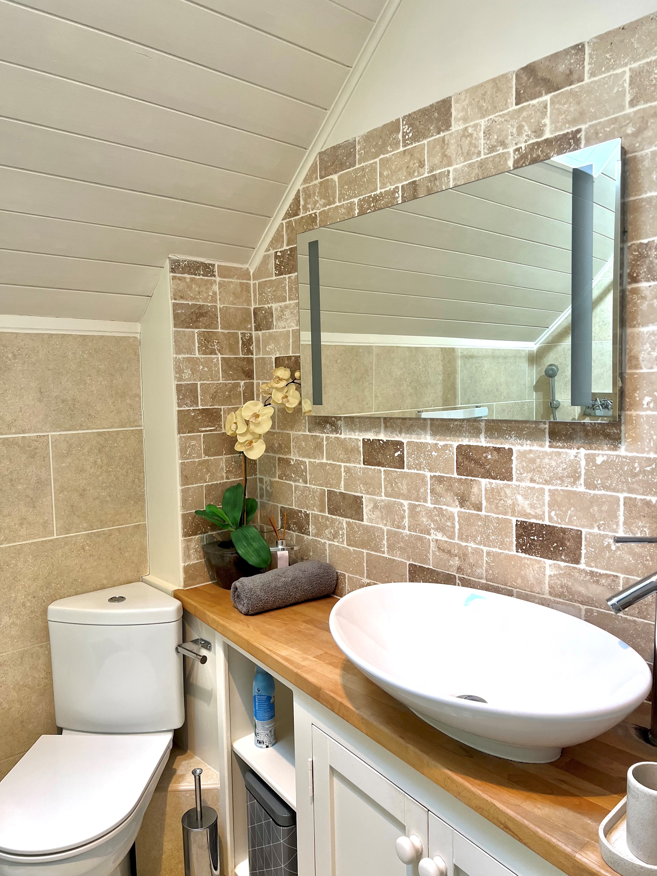 Herons Hideout · Cotswold Lakeside – Spring Lake