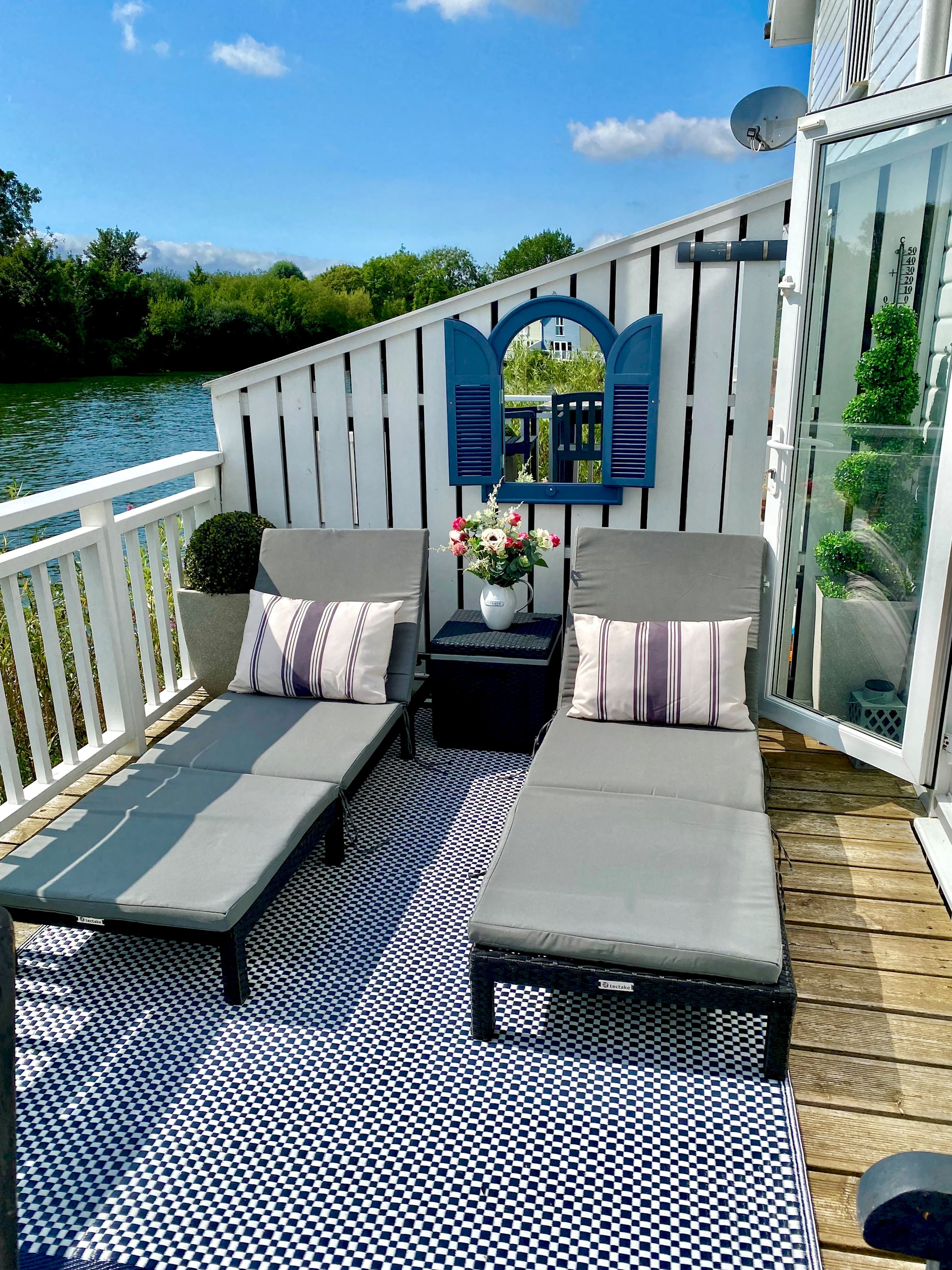 Herons Hideout · Cotswold Lakeside – Spring Lake