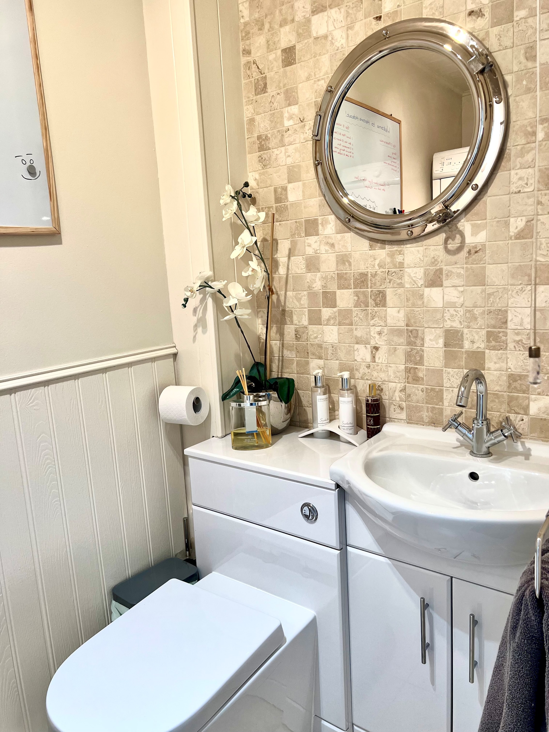 Herons Hideout · Cotswold Lakeside – Spring Lake