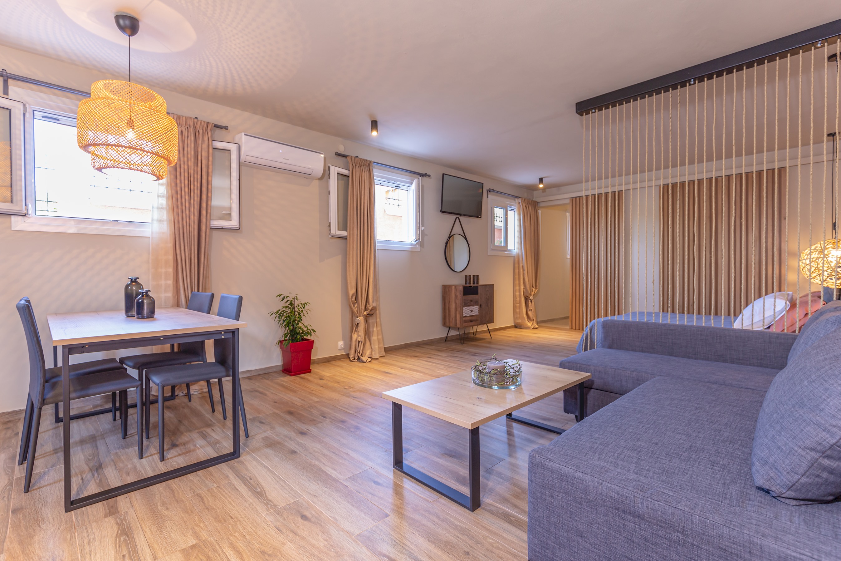 Sandy Suite | Jacuzzi | 10min Walk to Ipsos Beach