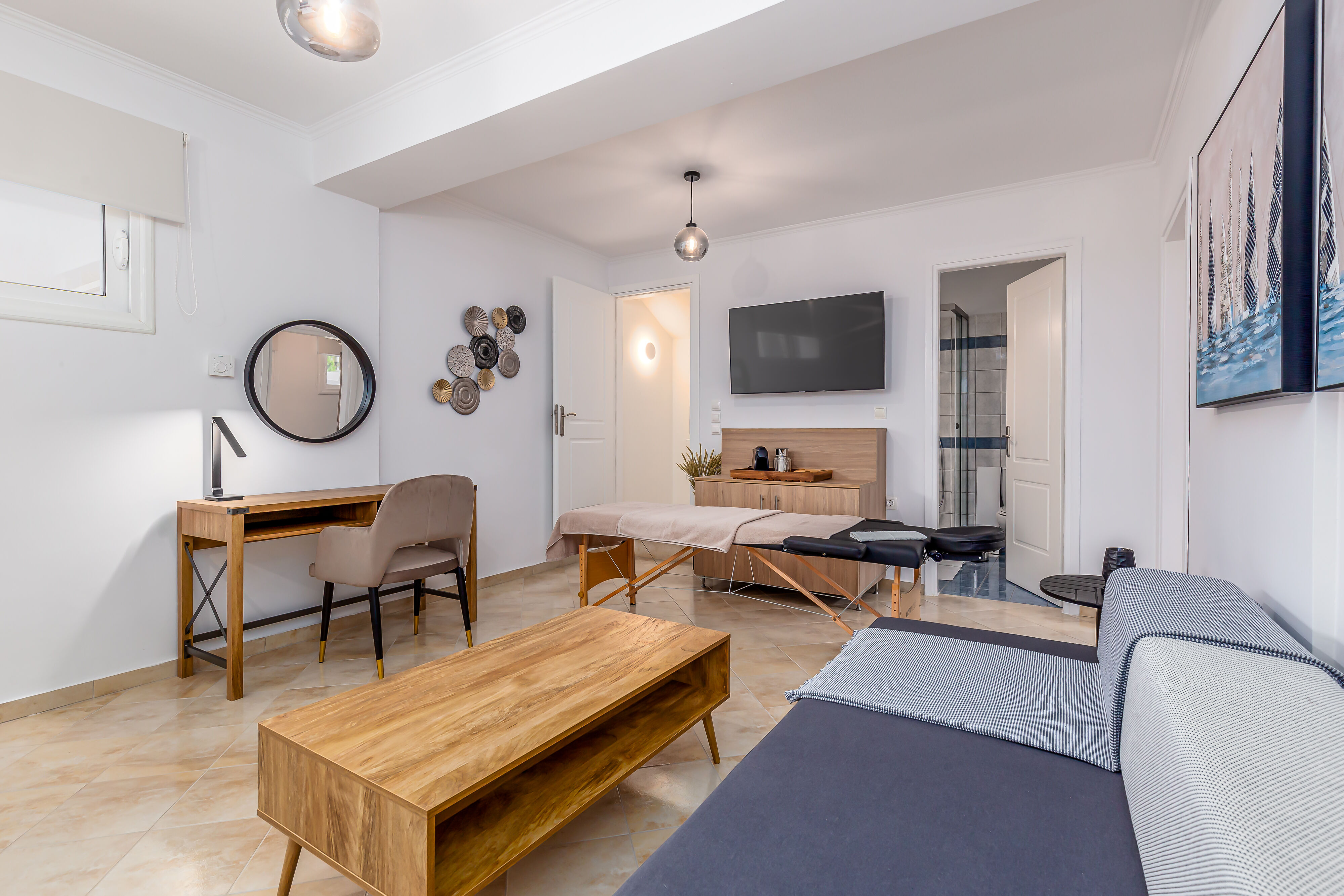 Anastasia Home – Outdoor pool | heated Jacuzzi