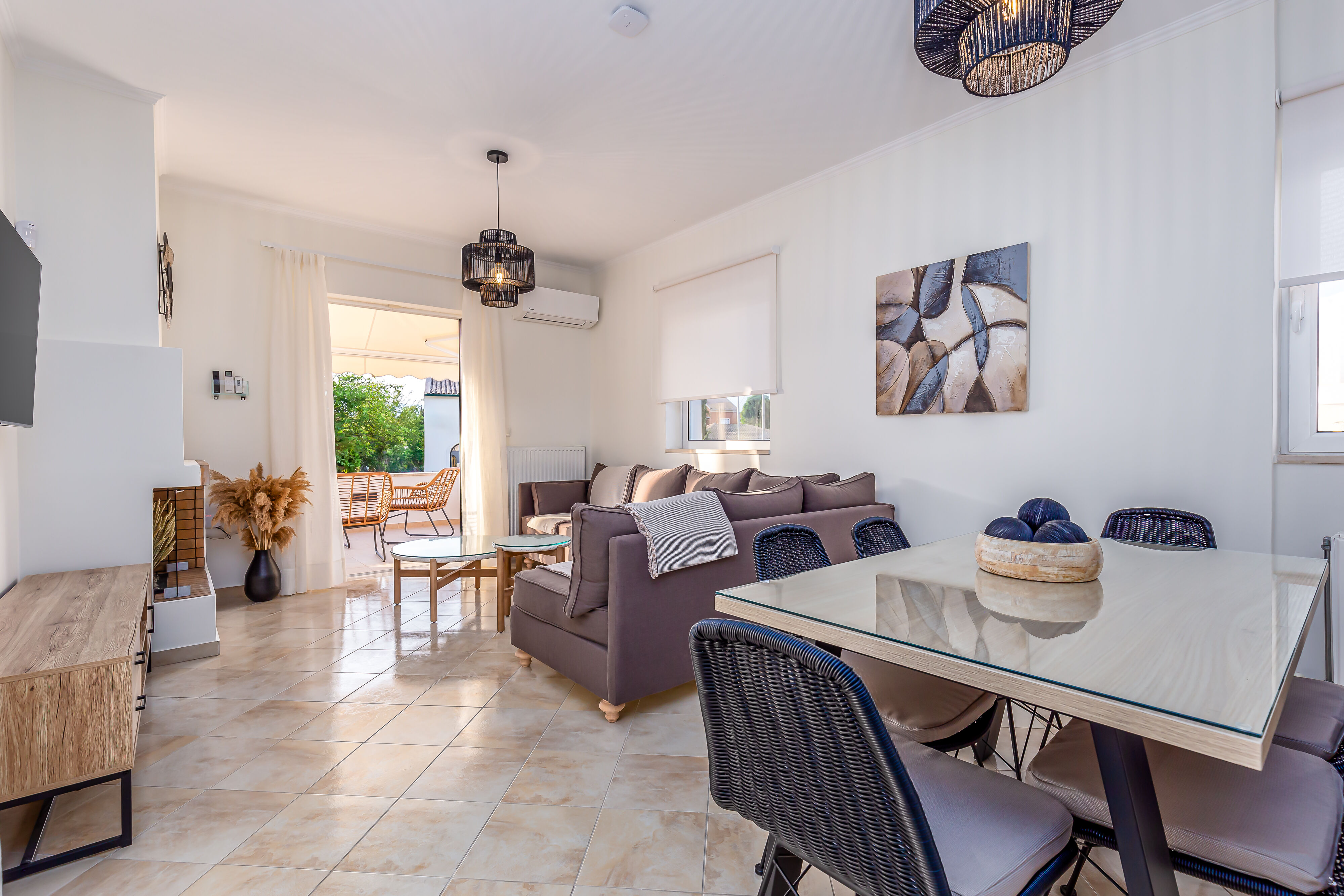 Anastasia Home – Outdoor pool | heated Jacuzzi