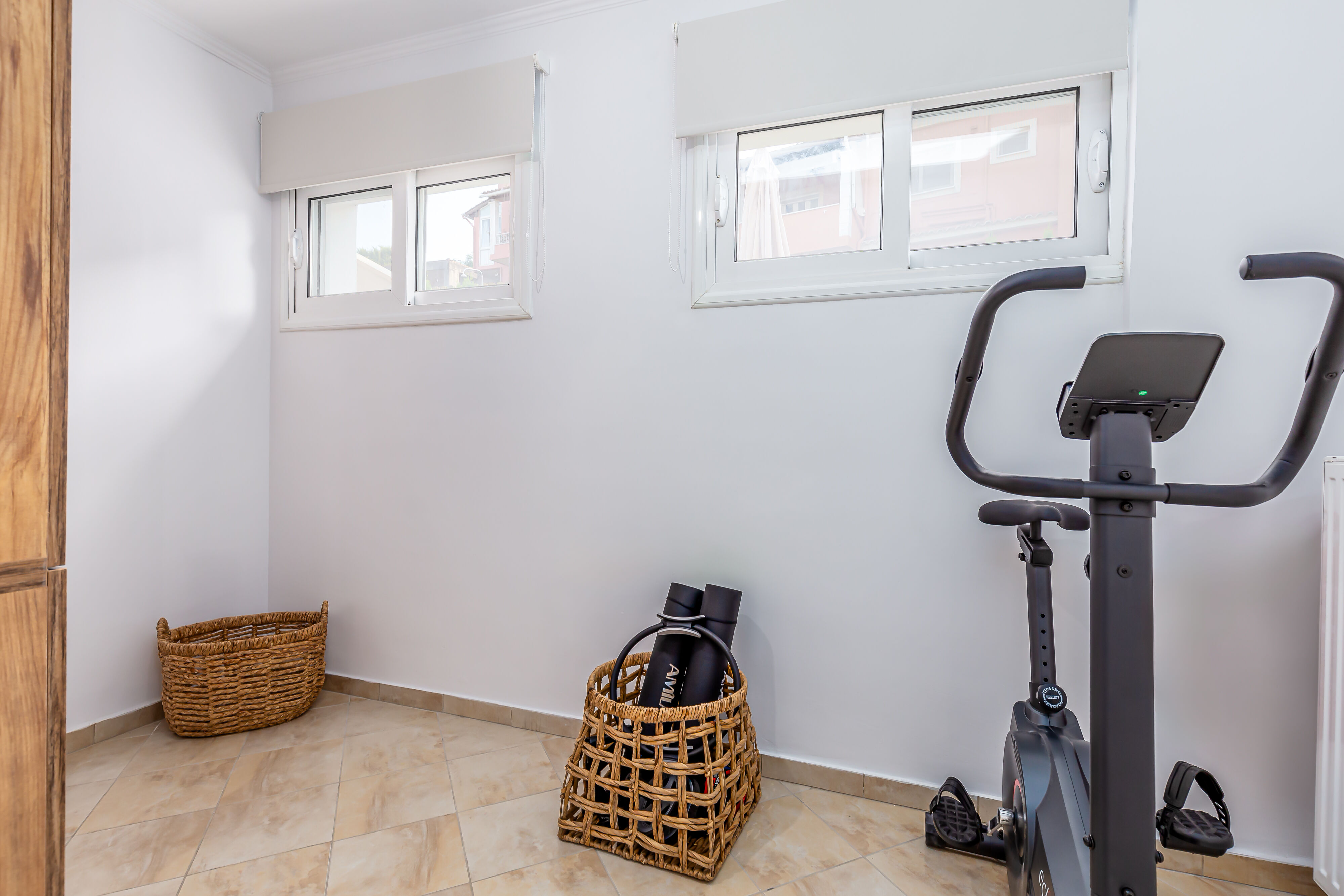 Anastasia Home – Outdoor pool | heated Jacuzzi