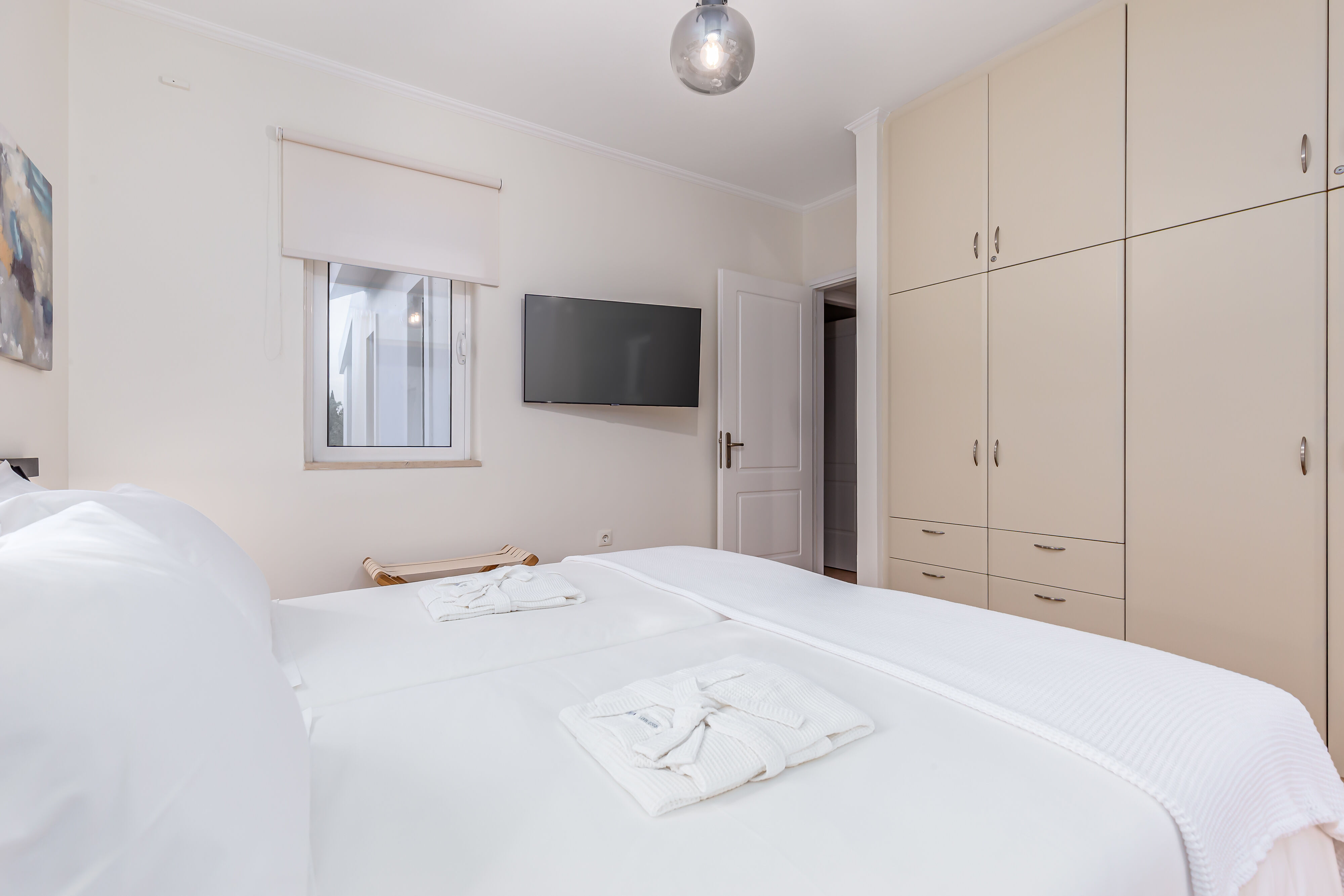 Anastasia Home – Outdoor pool | heated Jacuzzi