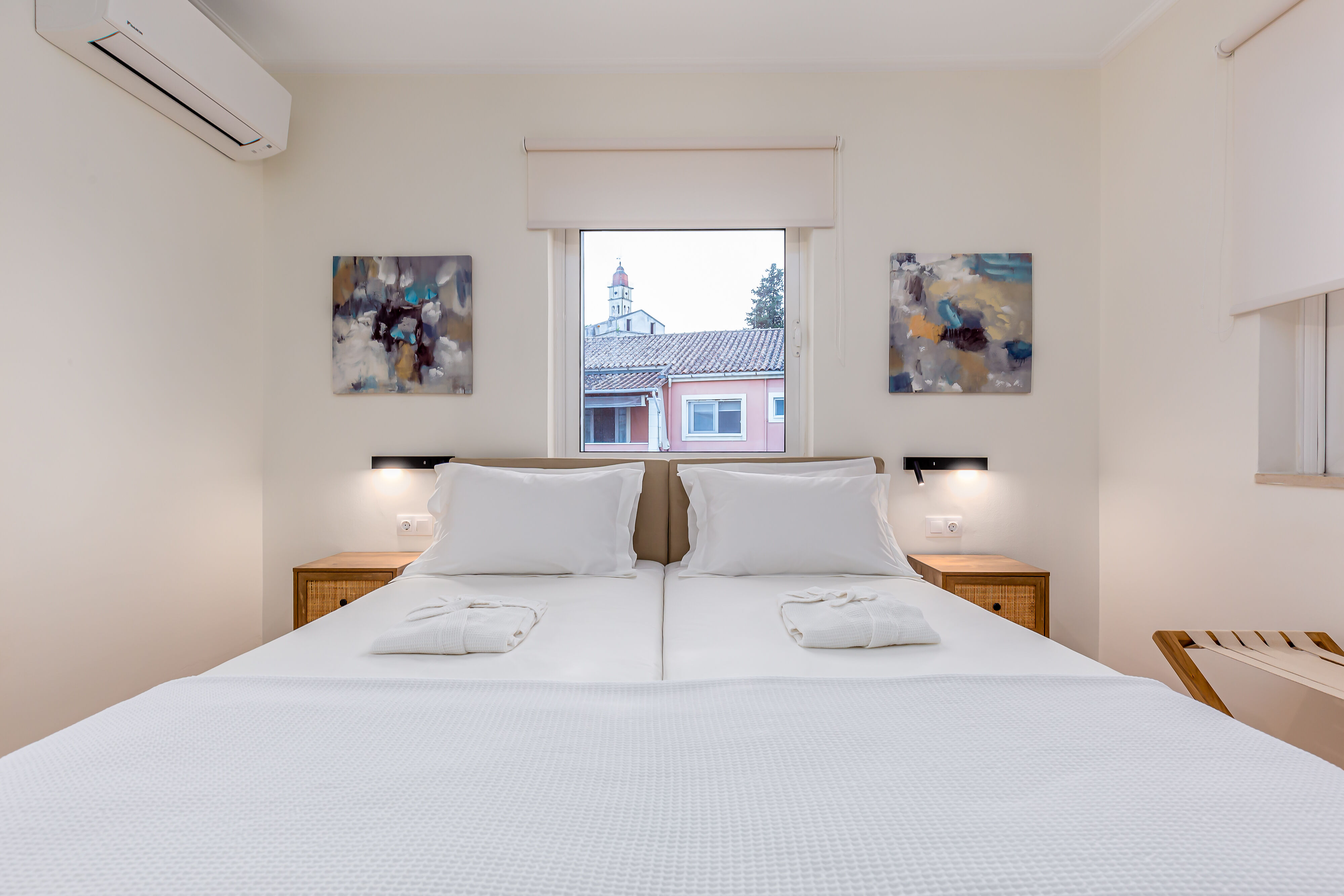 Anastasia Home – Outdoor pool | heated Jacuzzi