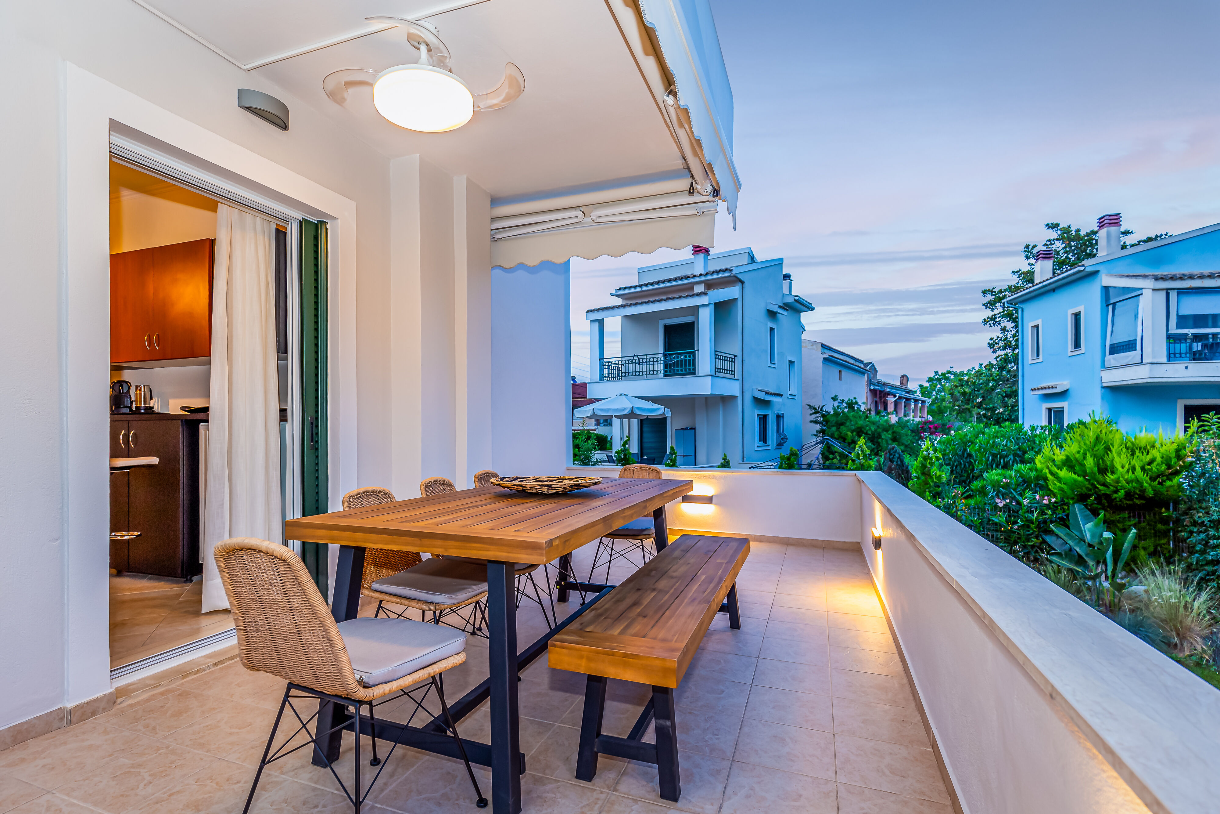 Anastasia Home – Outdoor pool | heated Jacuzzi