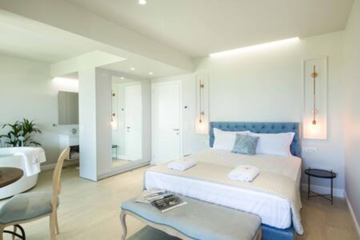 Villa Onore – Luxurious pool jacuzzi